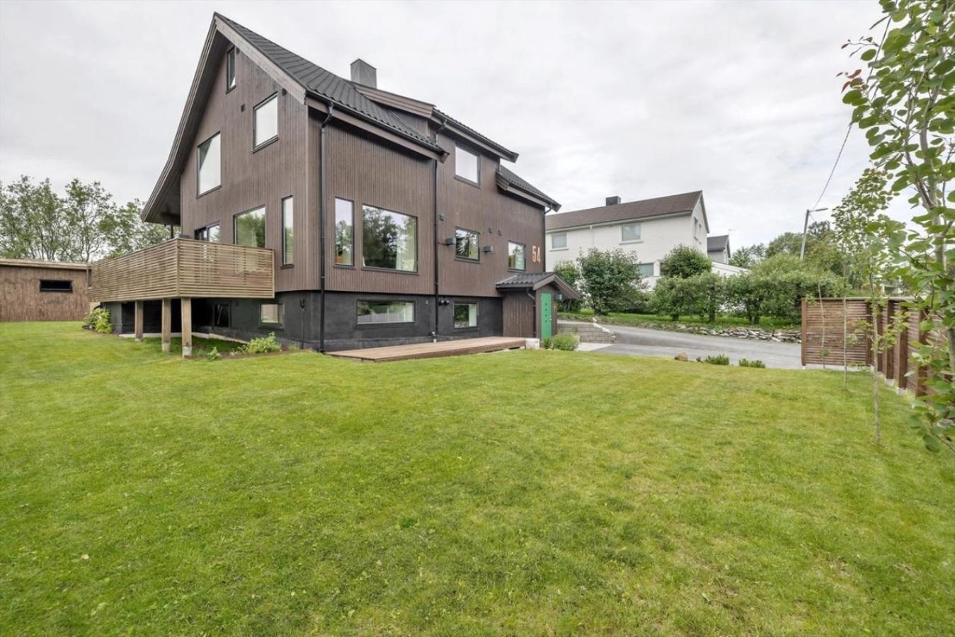 Villa Aurora Polaris - With Outdoor Sauna - 750m From Center - Free Parking *