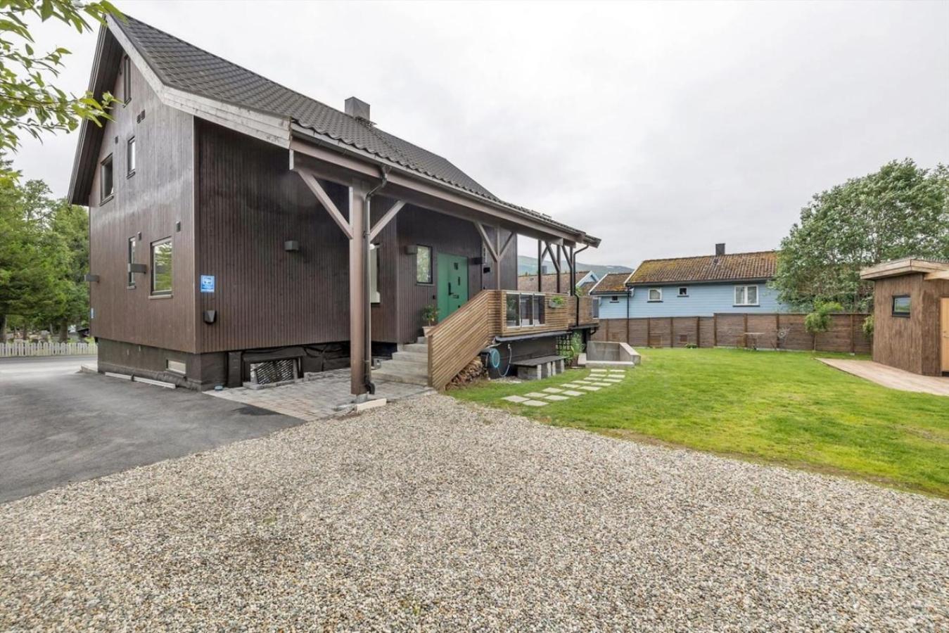 Aurora Polaris - With Outdoor Sauna - 750m From Center - Free Parking Villa Tromso