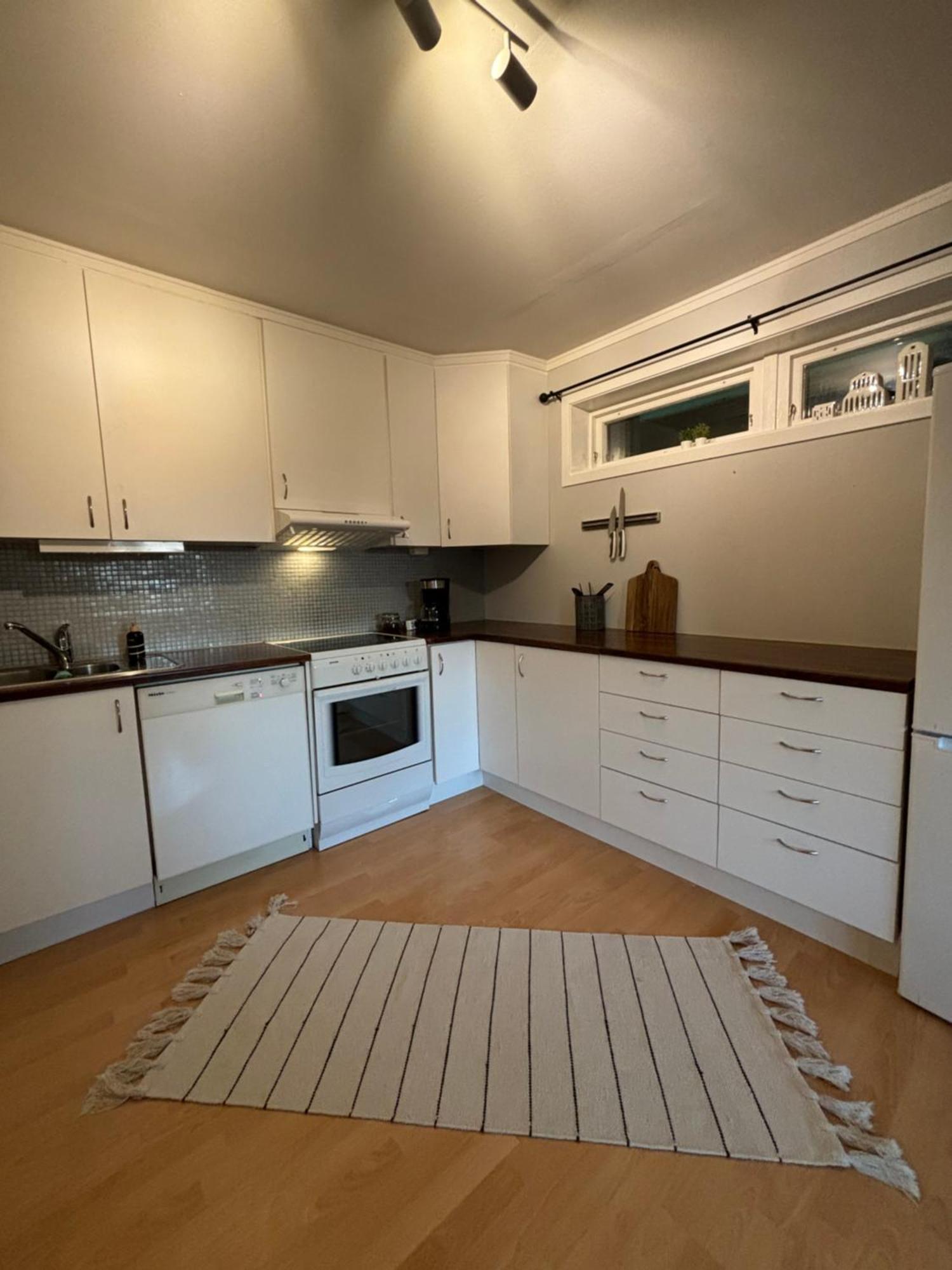 Apartment Romslig Tilbaketrukket I - Gratis Parkering *