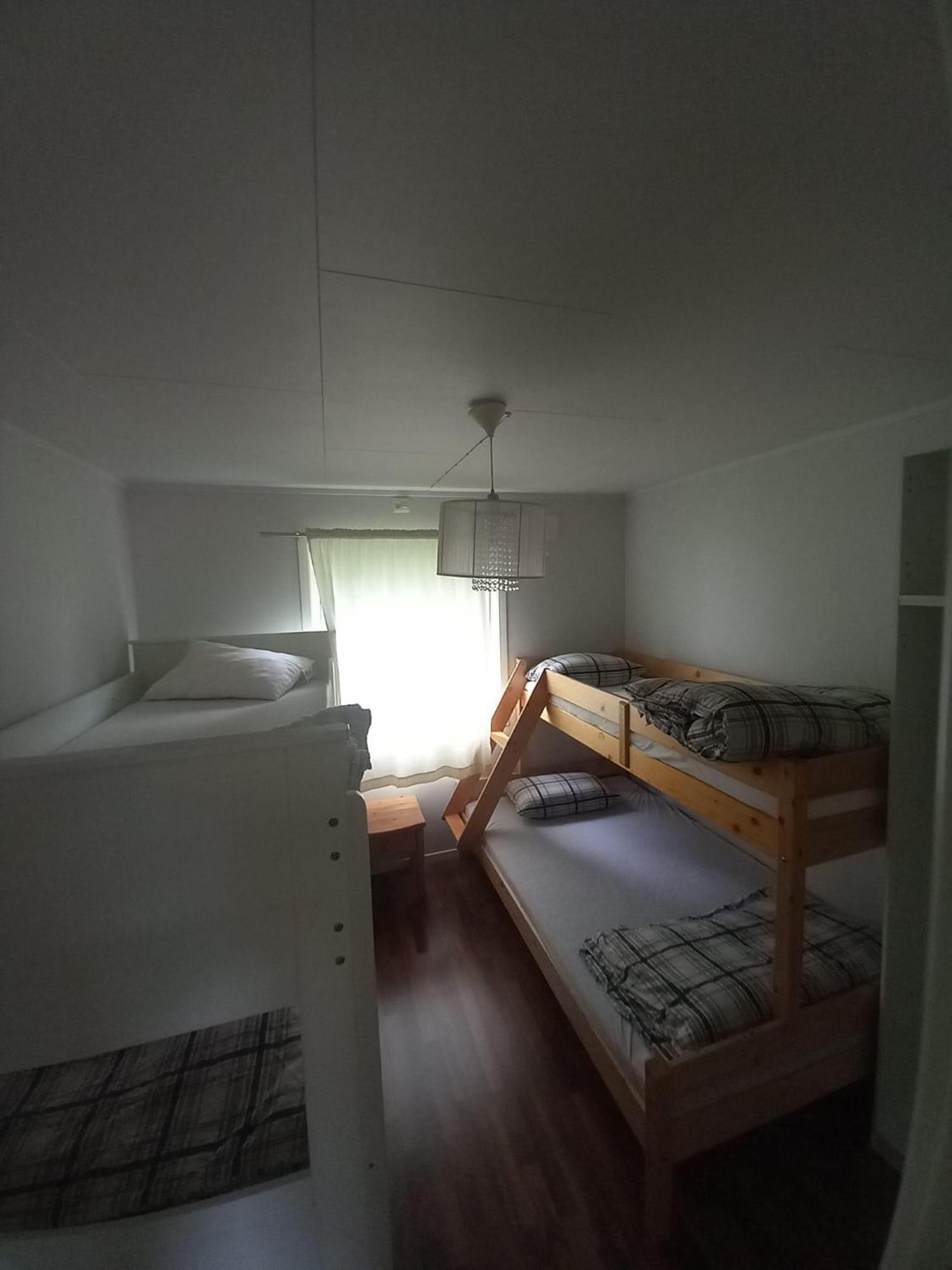 Apartment Arctic Paradise - 4 Bedroom In *
