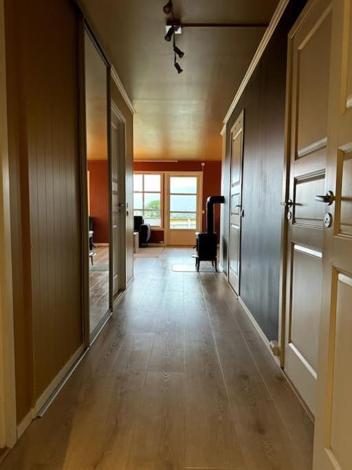 I Apartment