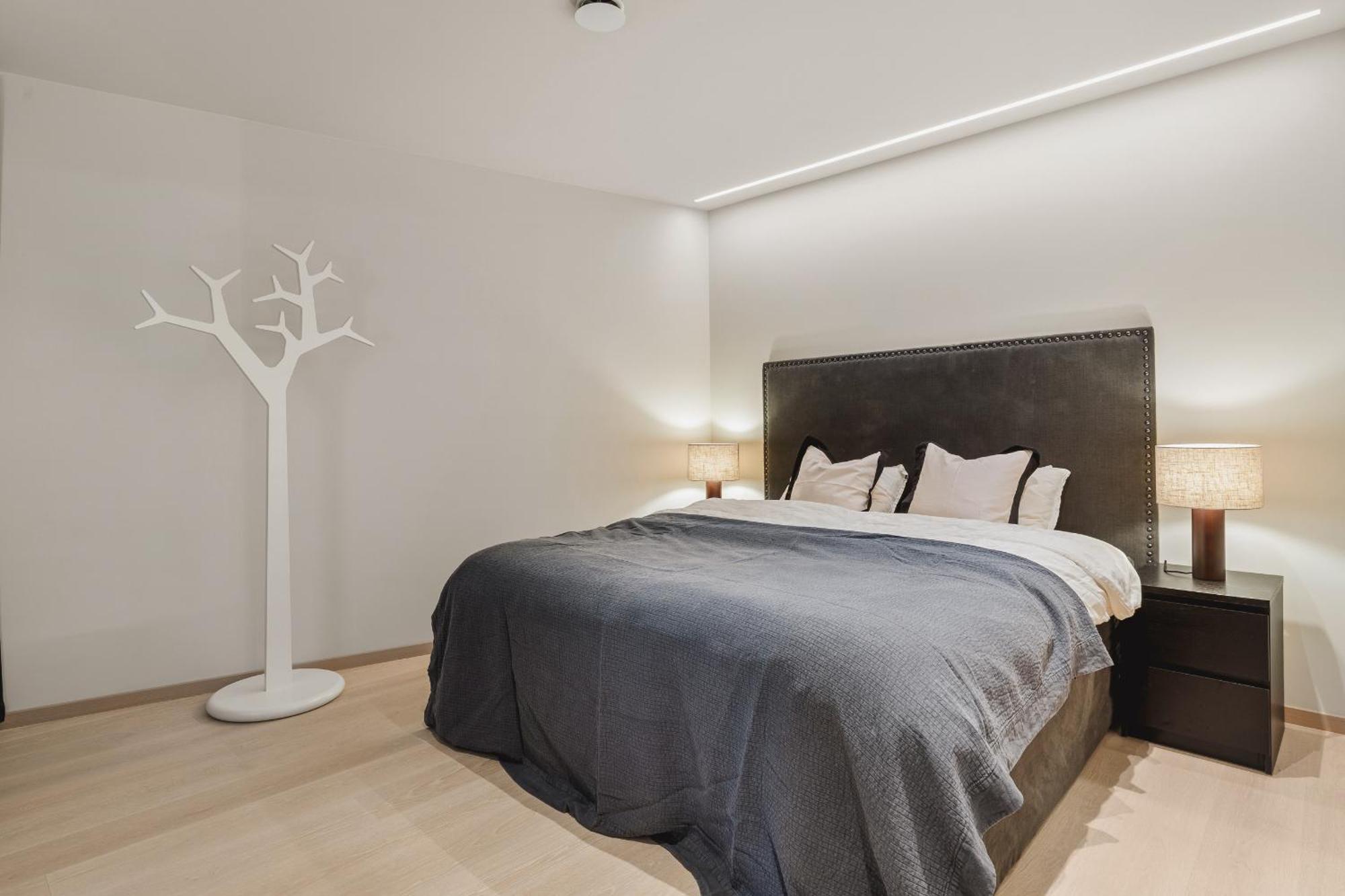Luxury In With Fantastic Views Villa