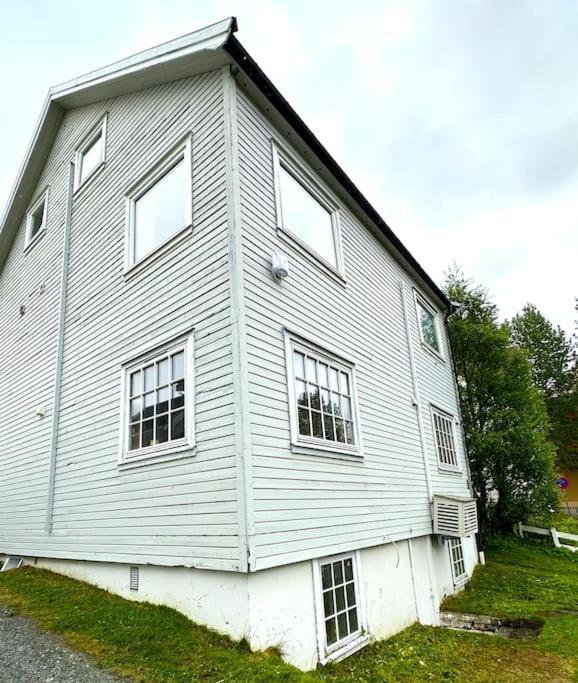 Leilighet Moderne Sentral Med 3 Soverom - Saltus *