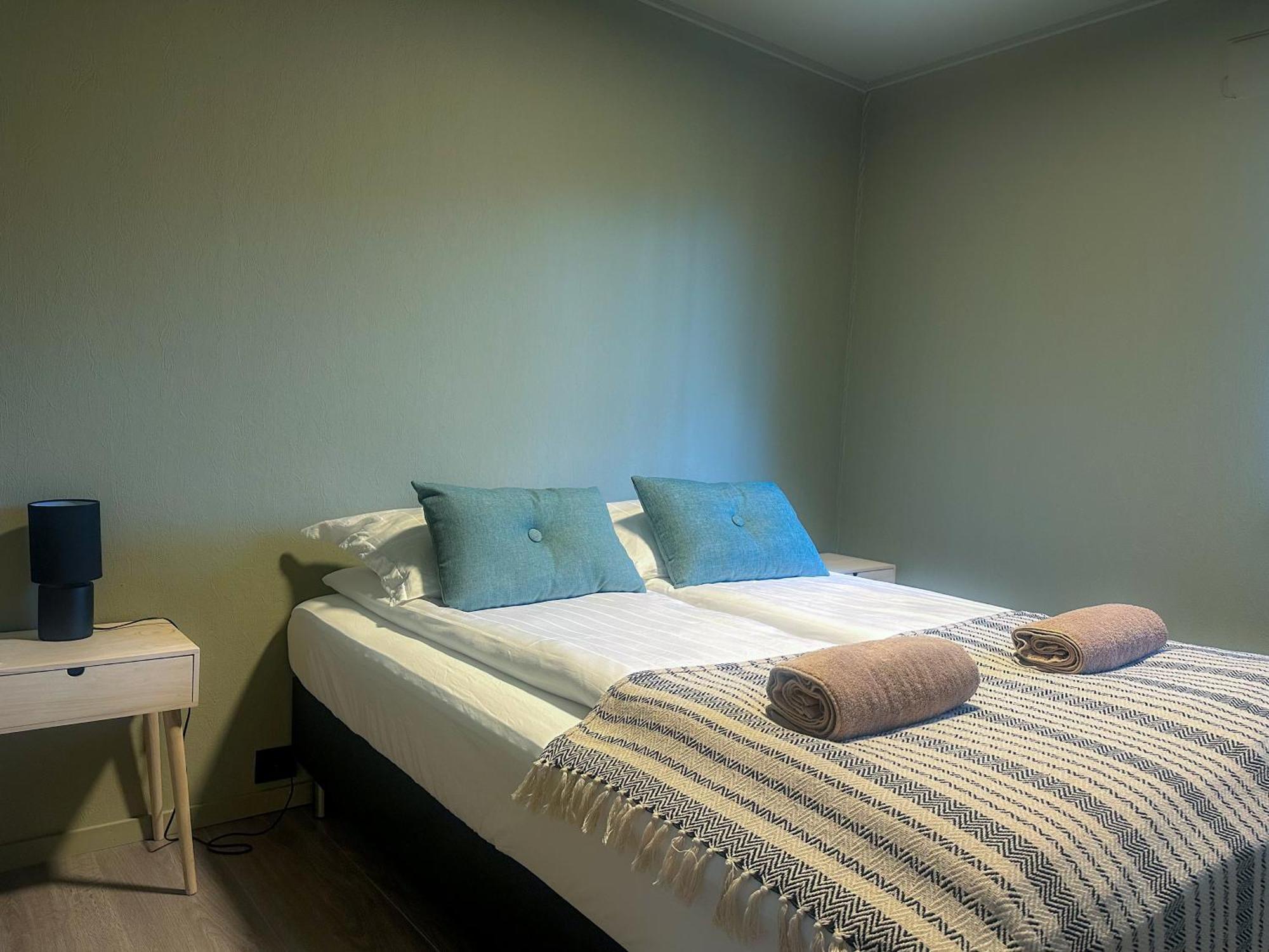 For Groups & Families - Free Parking - Near Centrum *