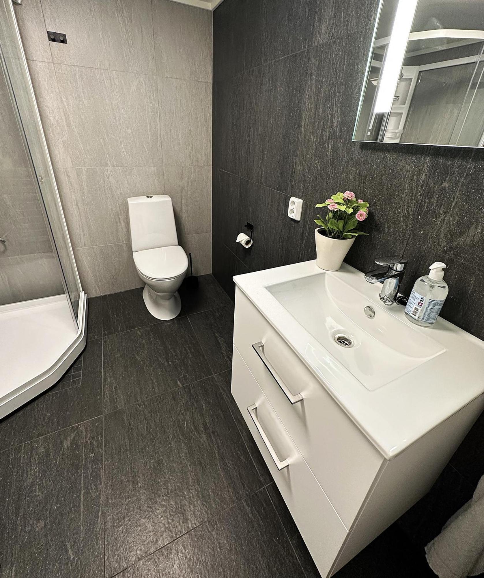 Sentral Med 3 Soverom Og Kjokken - Mare Appartement *