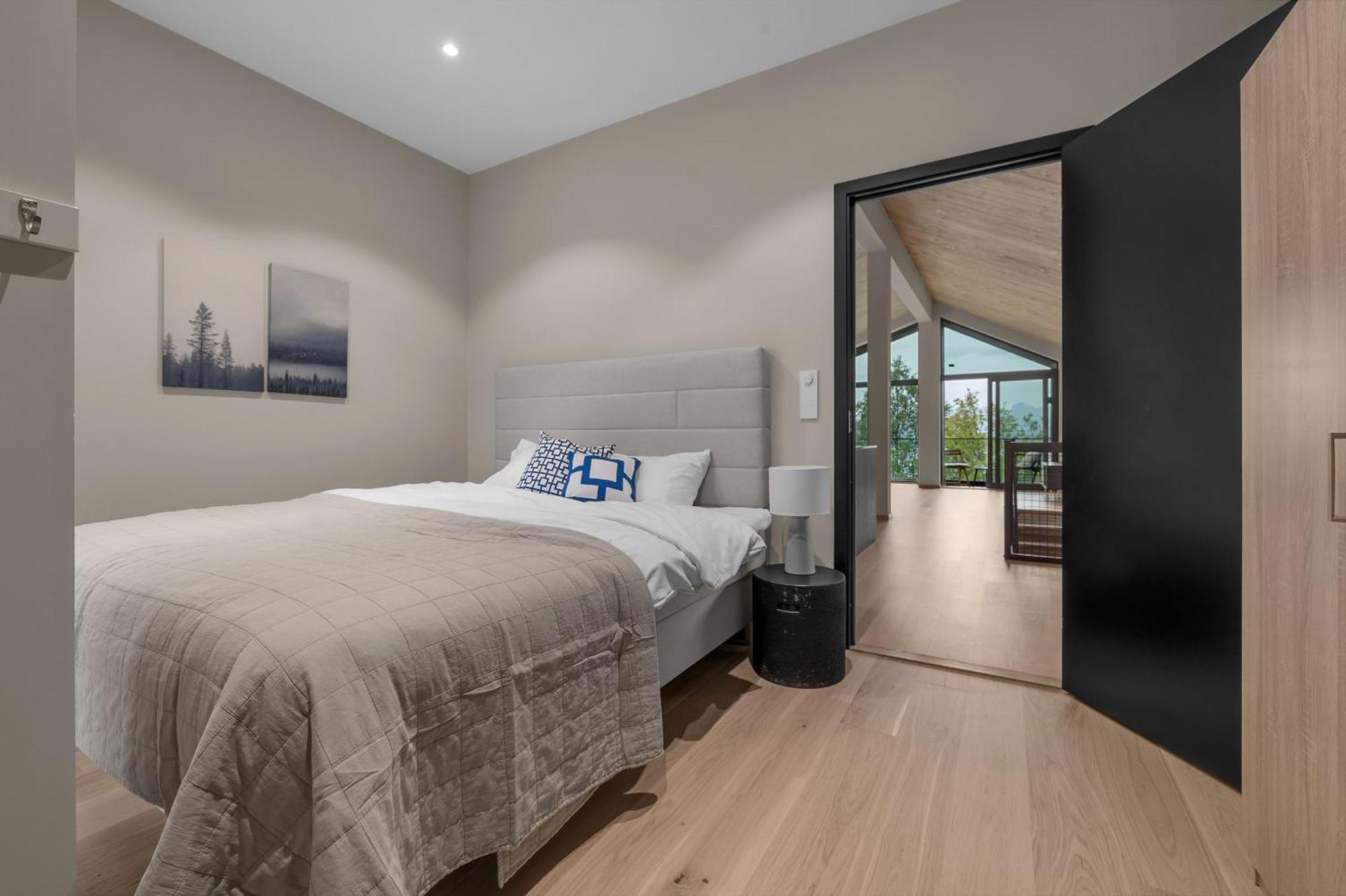 Nansen - New Exclusive Villa, Multiple Units Villa Tromso