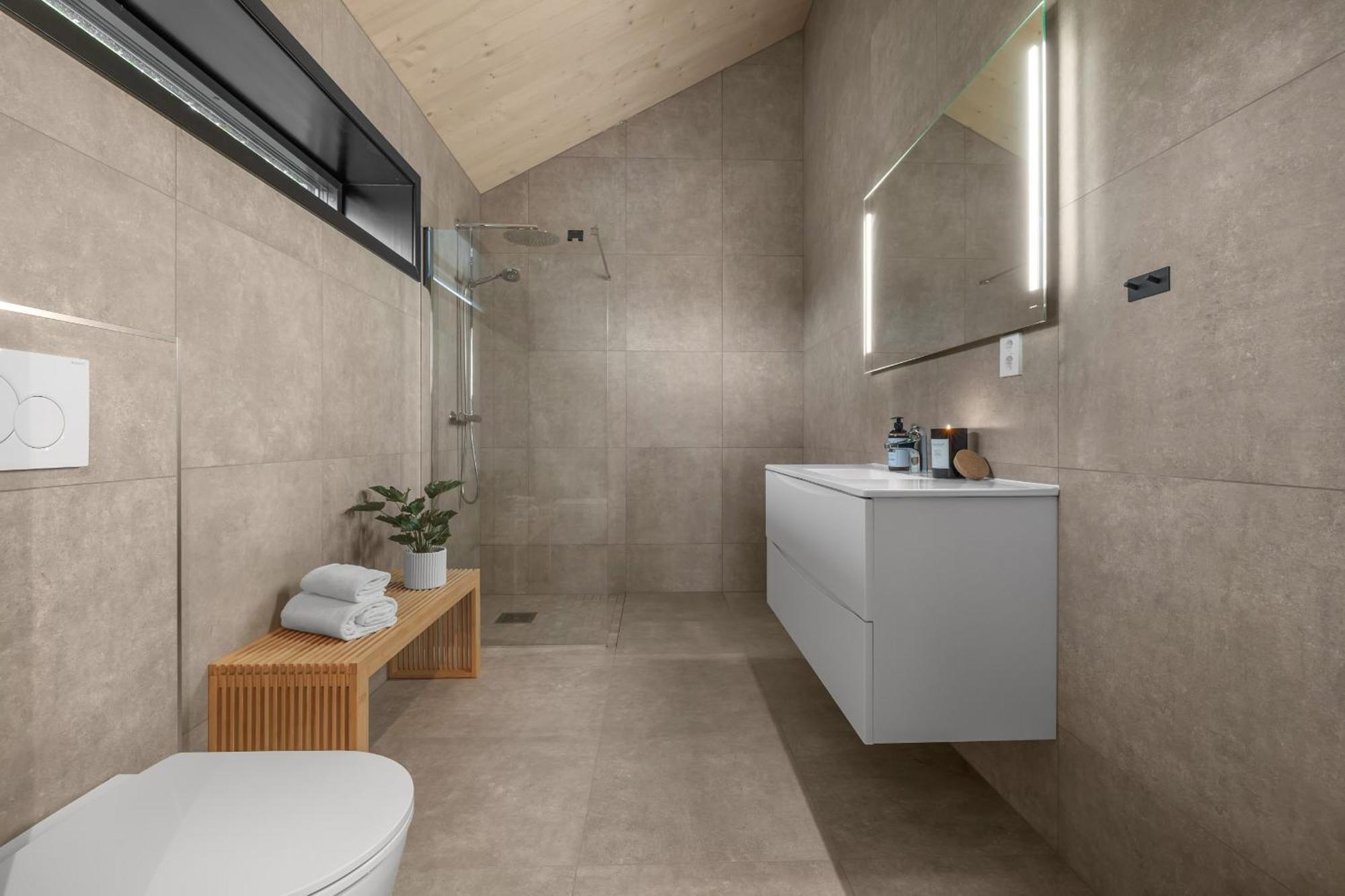 Nansen - New Exclusive Villa, Multiple Units Tromso