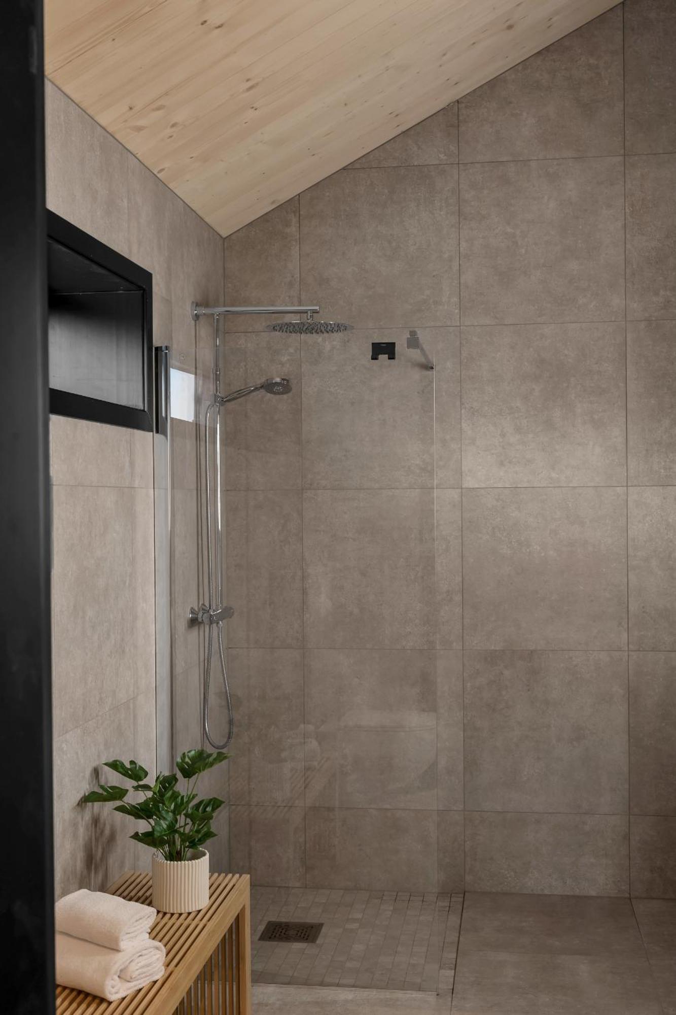 Villa Nansen - New Exclusive Villa, Multiple Units *
