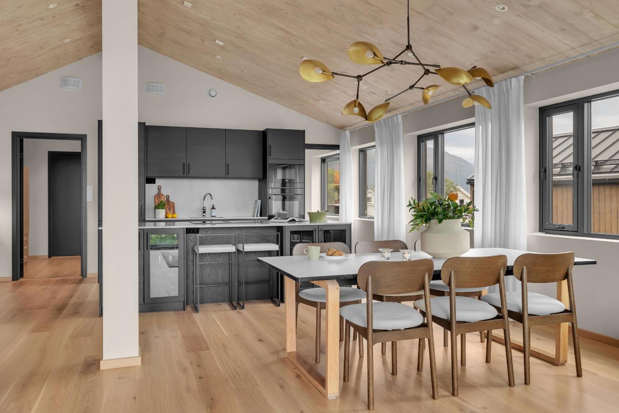Villa Nansen - New Exclusive Villa, Multiple Units *