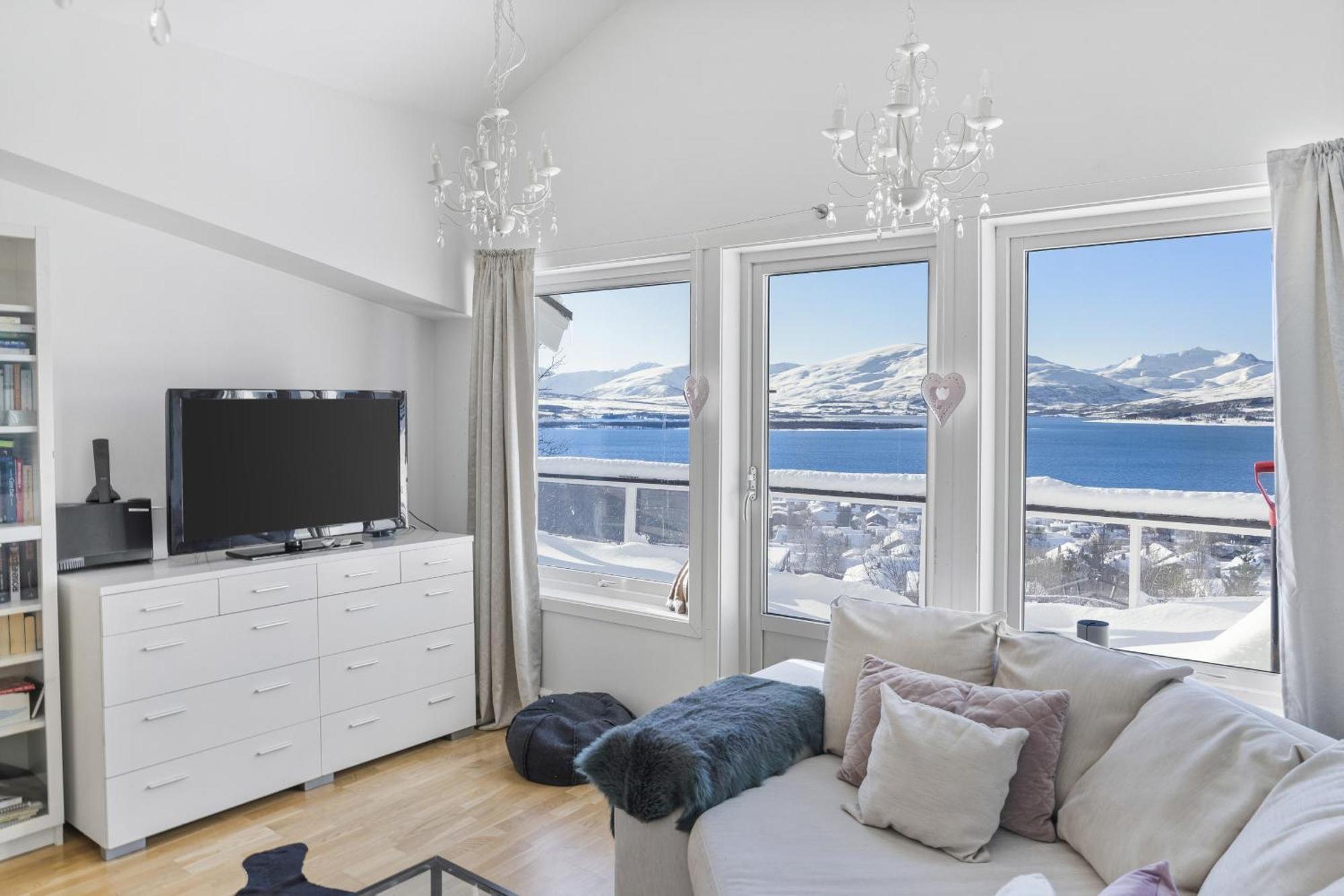 Med Panoramautsikt Og Terrasse Apartment *