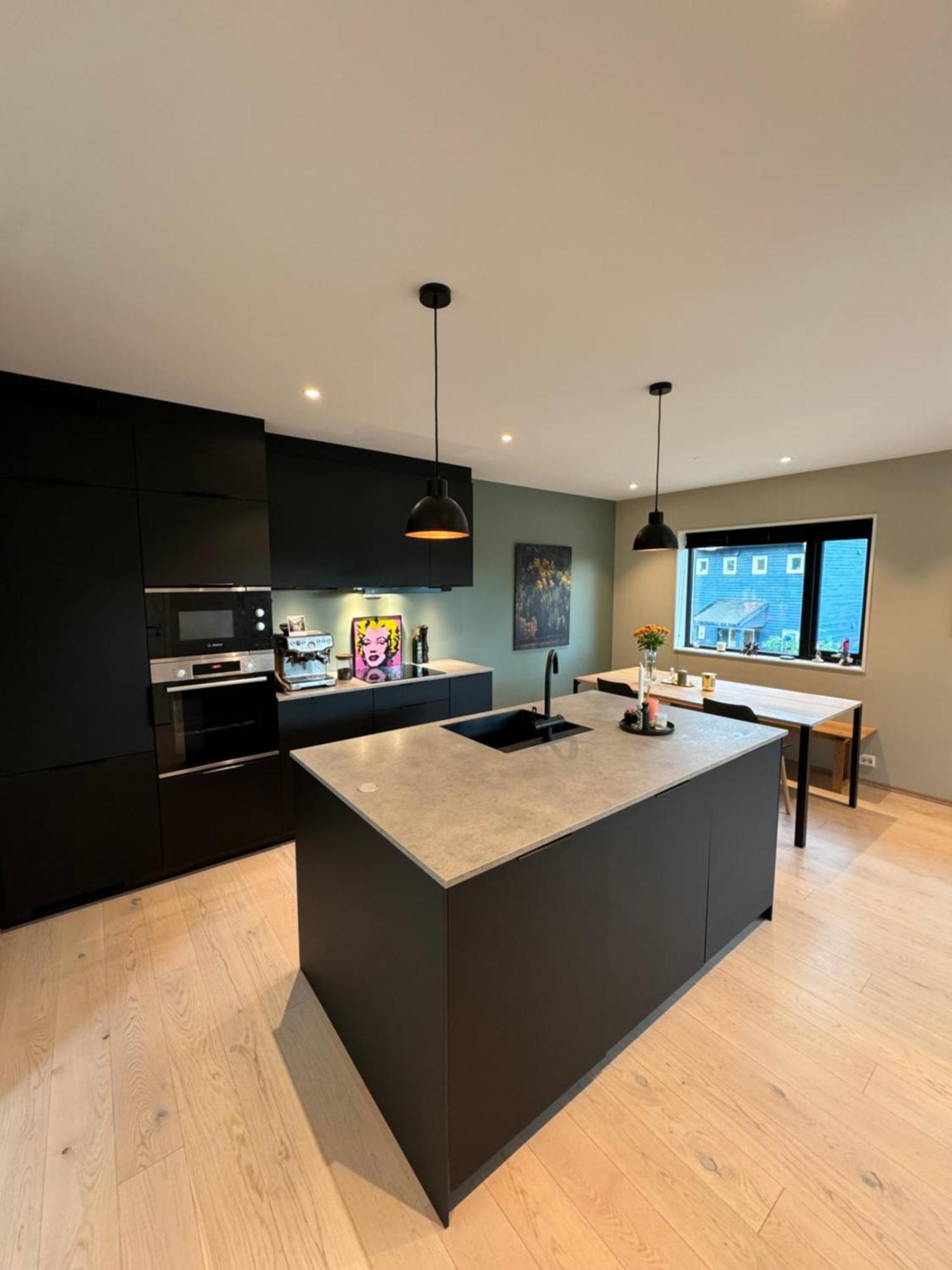 Central Apartment *