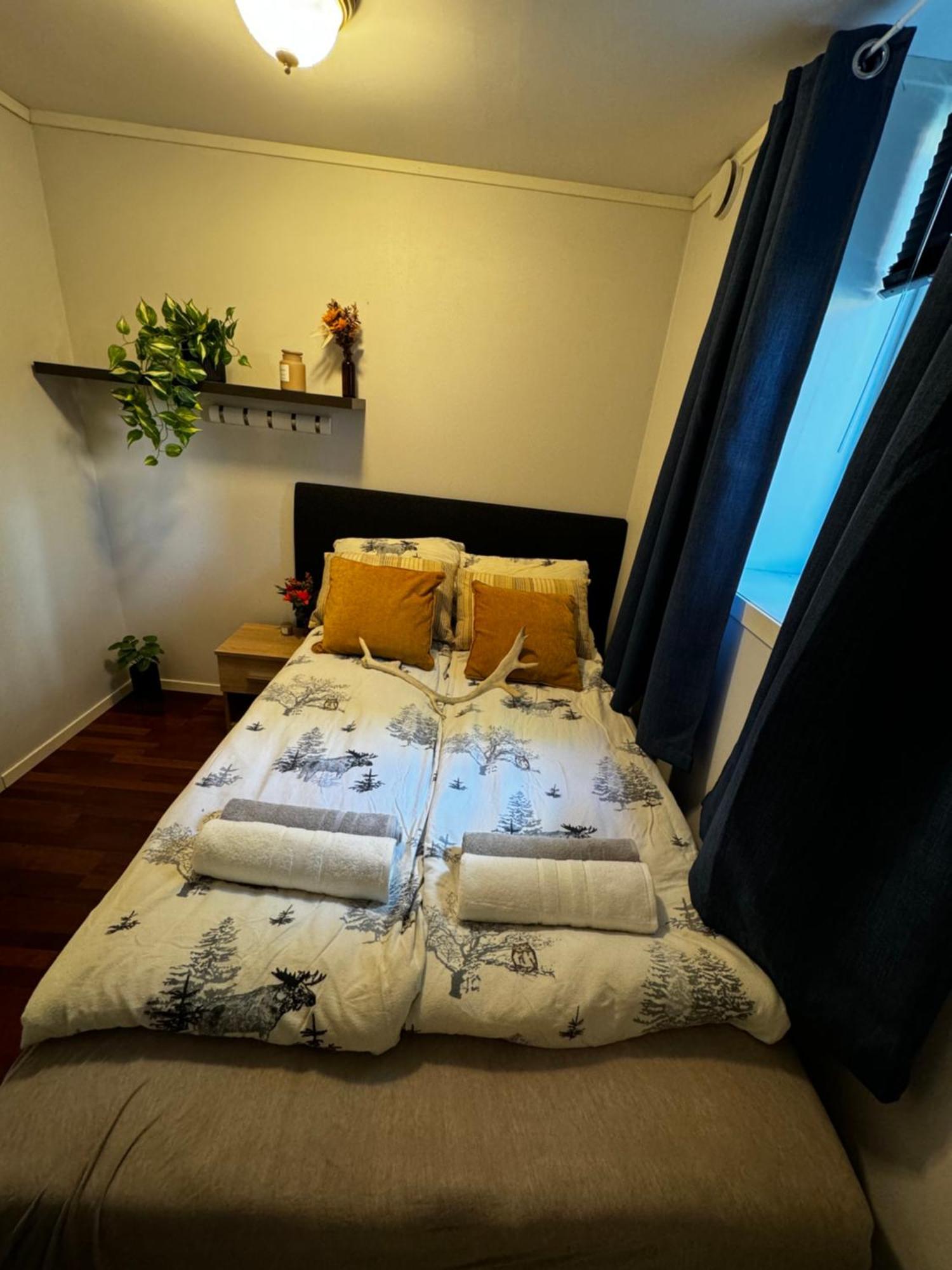 Central, 2 Bedroom, Free Parking *