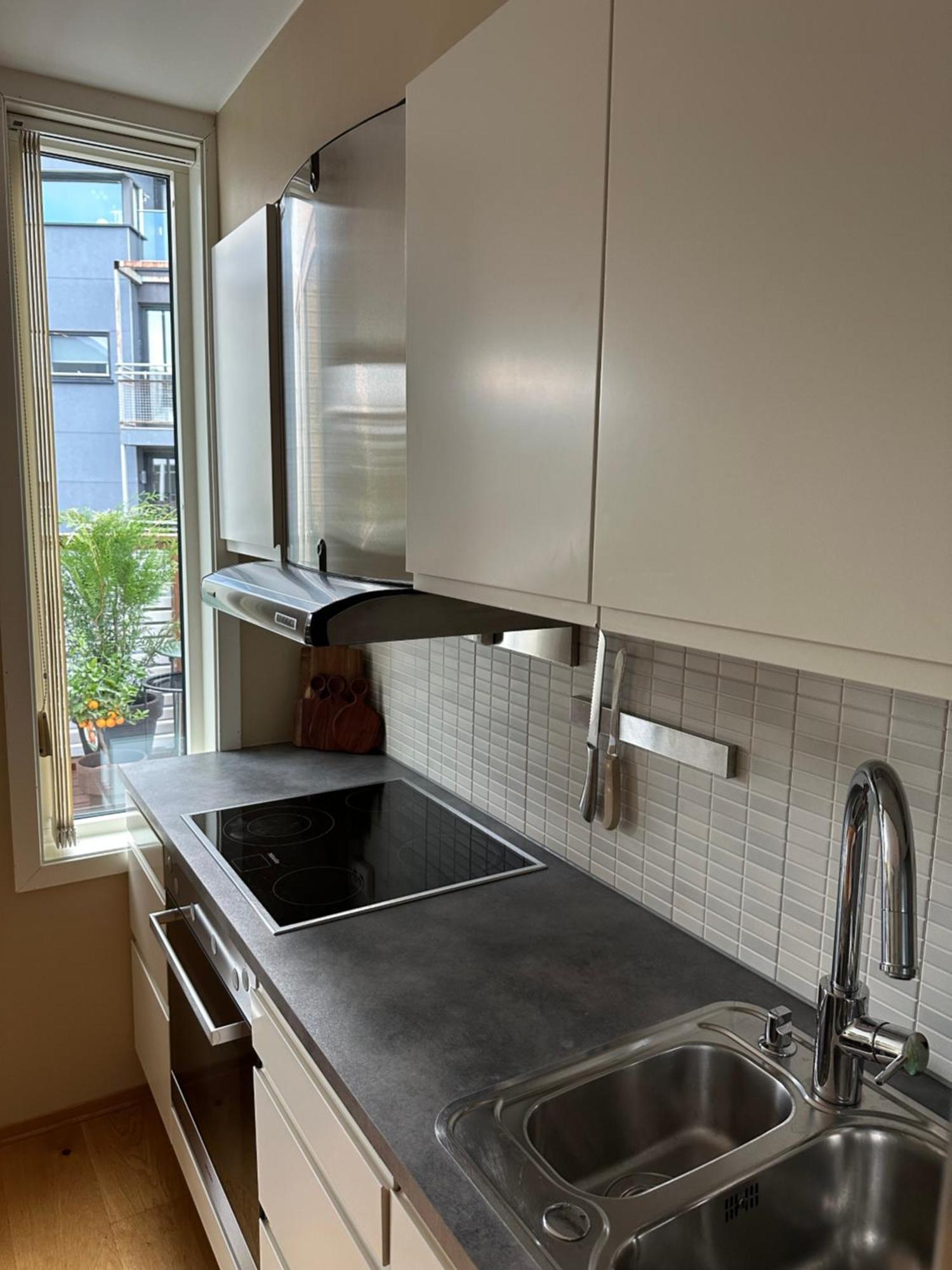 Urban And Quiet In Centrum Apartment