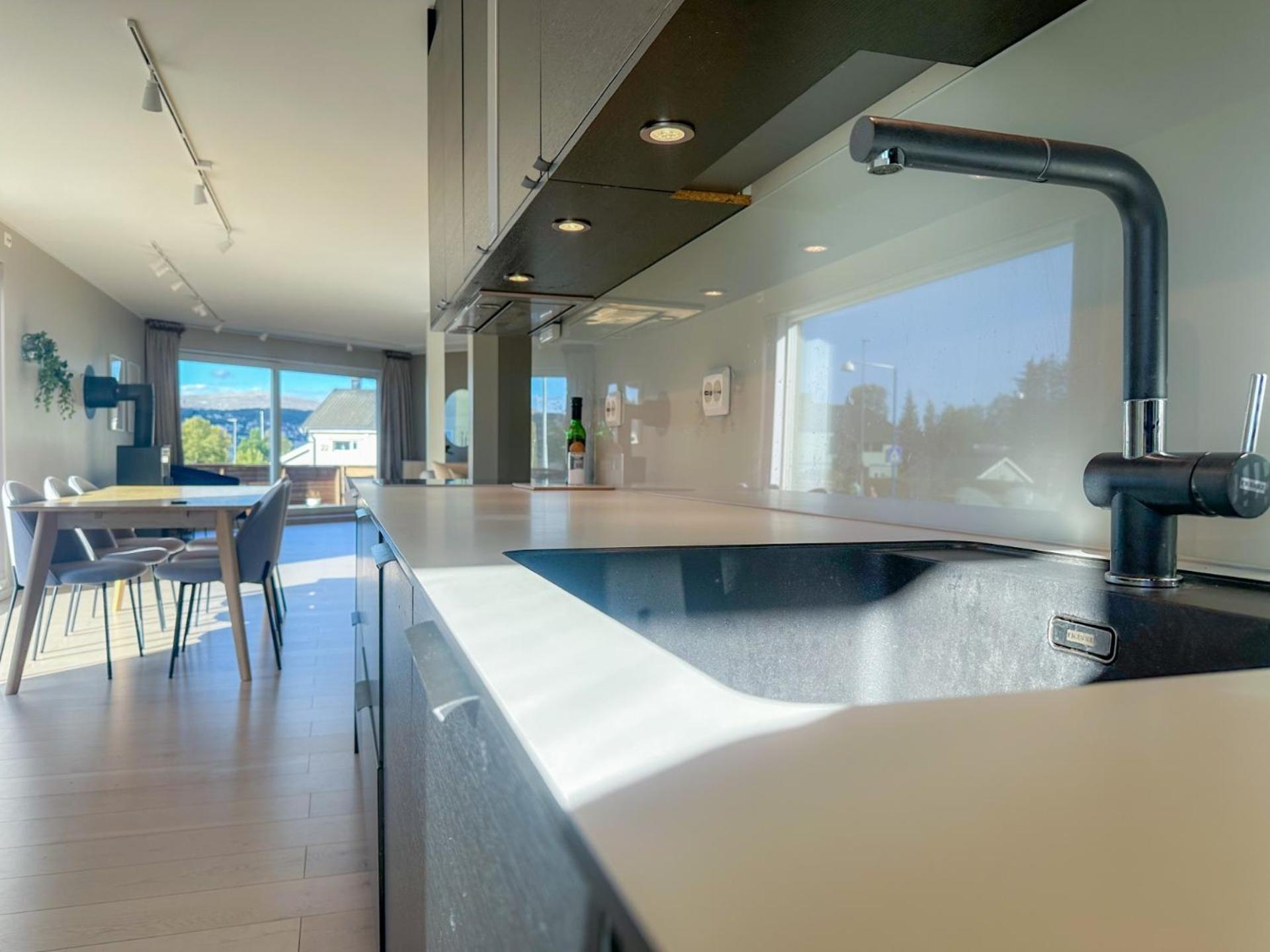 Luxury Facilities For Families L Near Attractions L Free Garage *