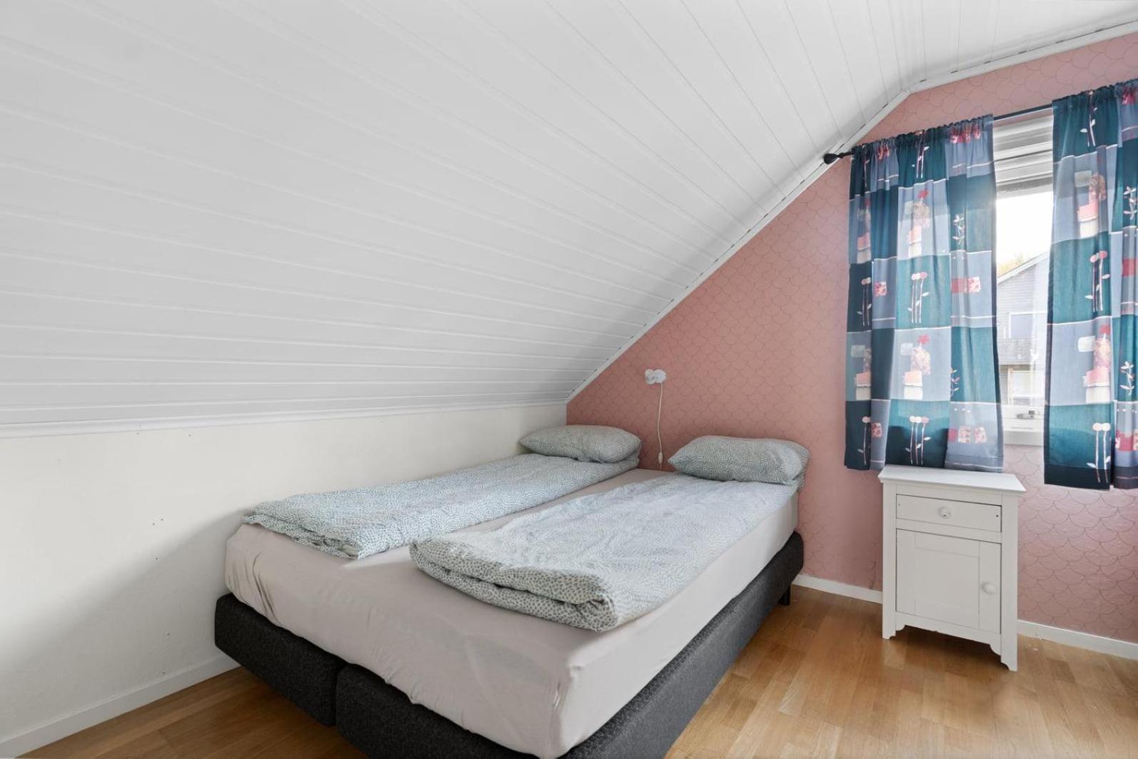 Lovely 4 Bedroom House With The View Of Aurora Holiday home Tromso
