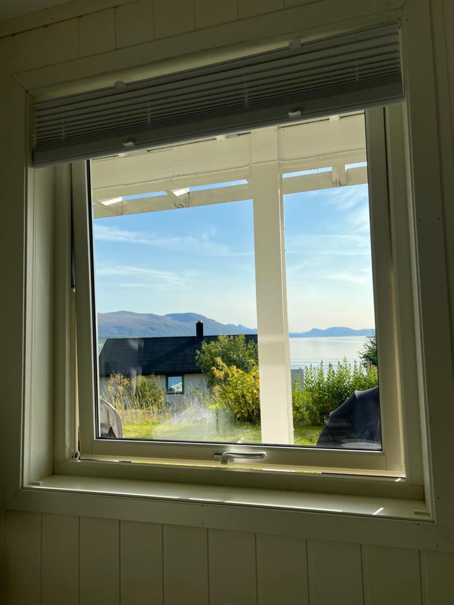 Modern In Scenic Kvaloya Amazing View Tromsø