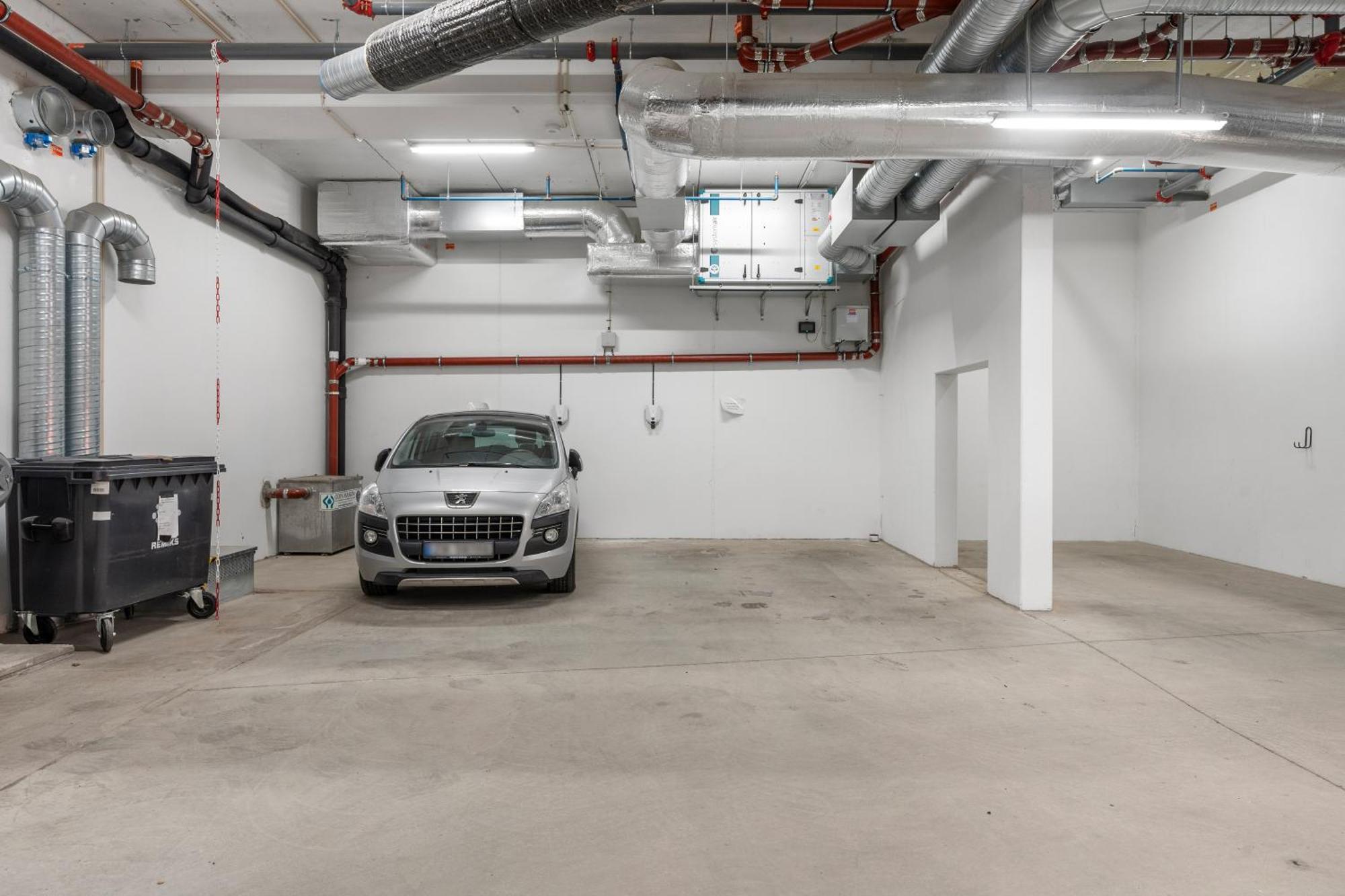 Apartment Luxury Downtown With 2 Bedrooms And 2 Bathrooms And Parking