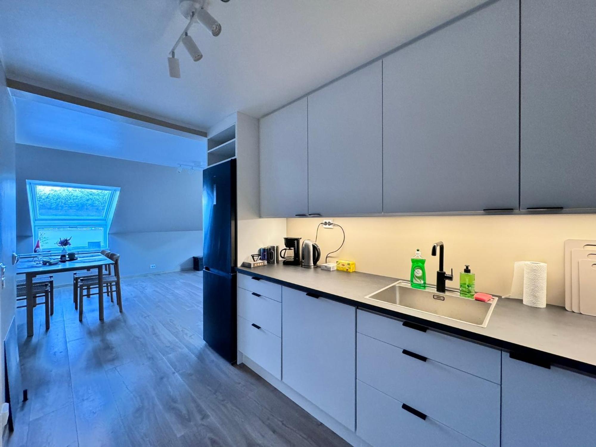 Cozy With Two Bedrooms And Beautiful View Apartment *