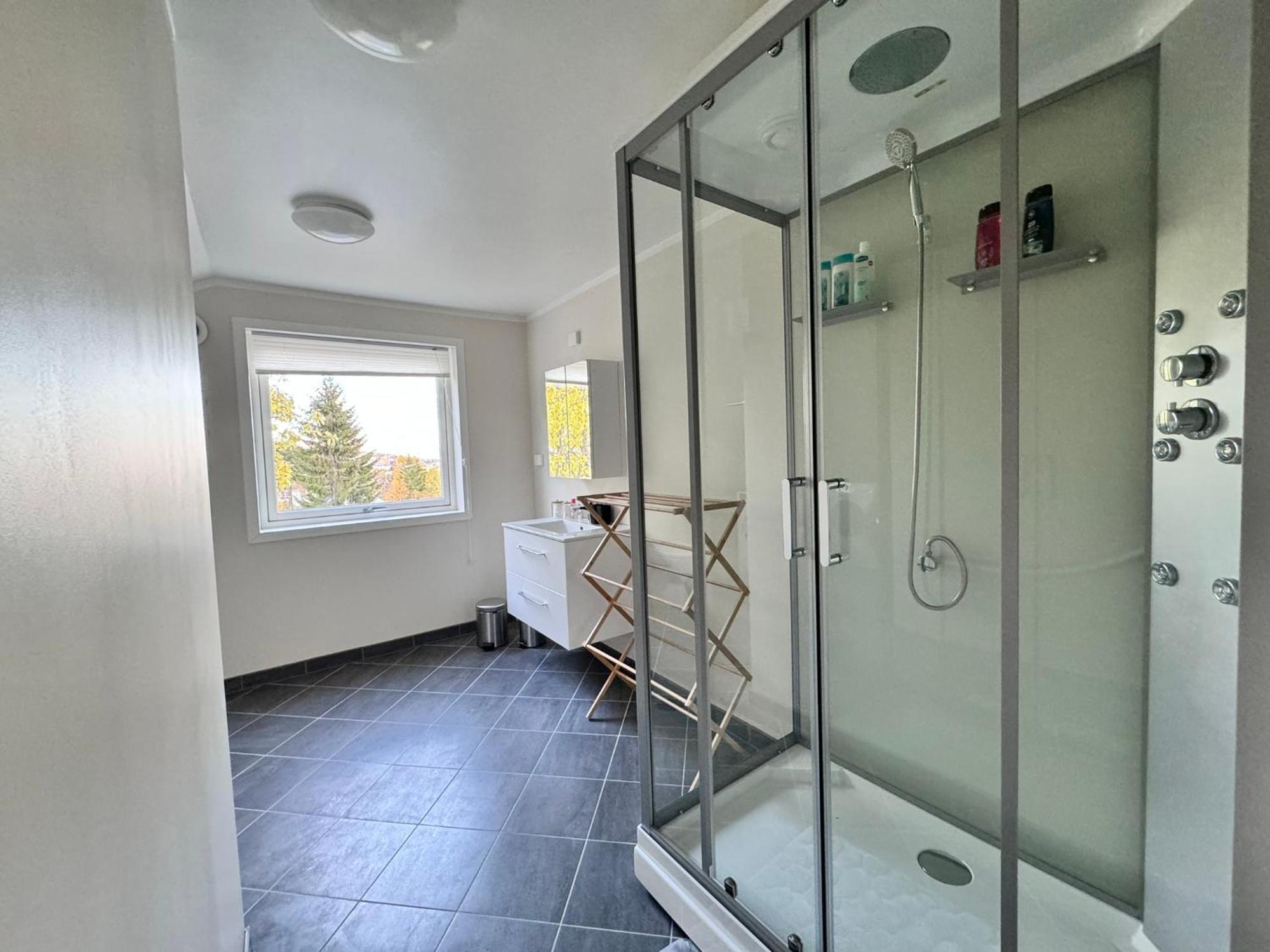 Cozy With Two Bedrooms And Beautiful View Tromso