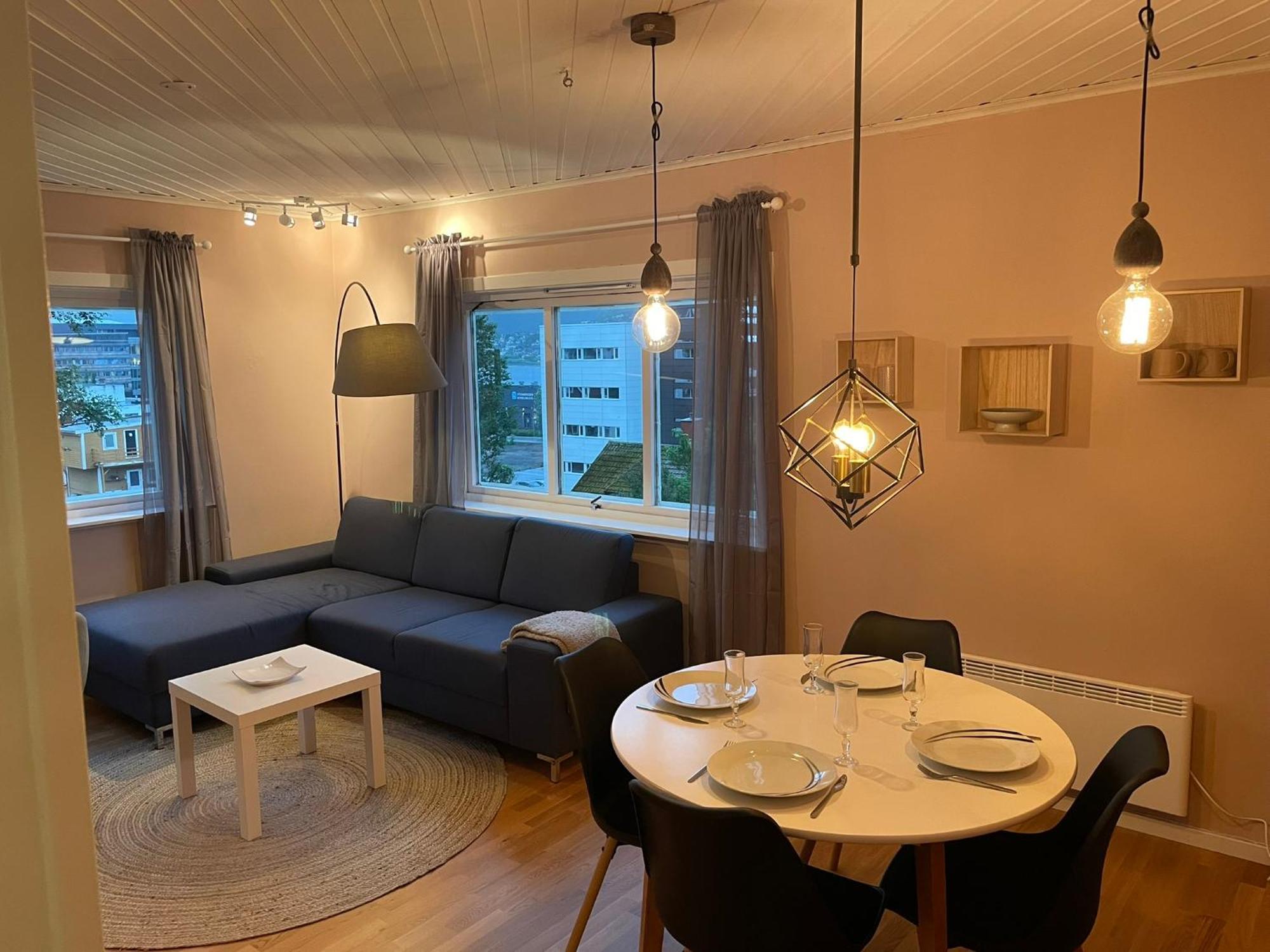 Appartement Centrally Located In Classic Townhouse *