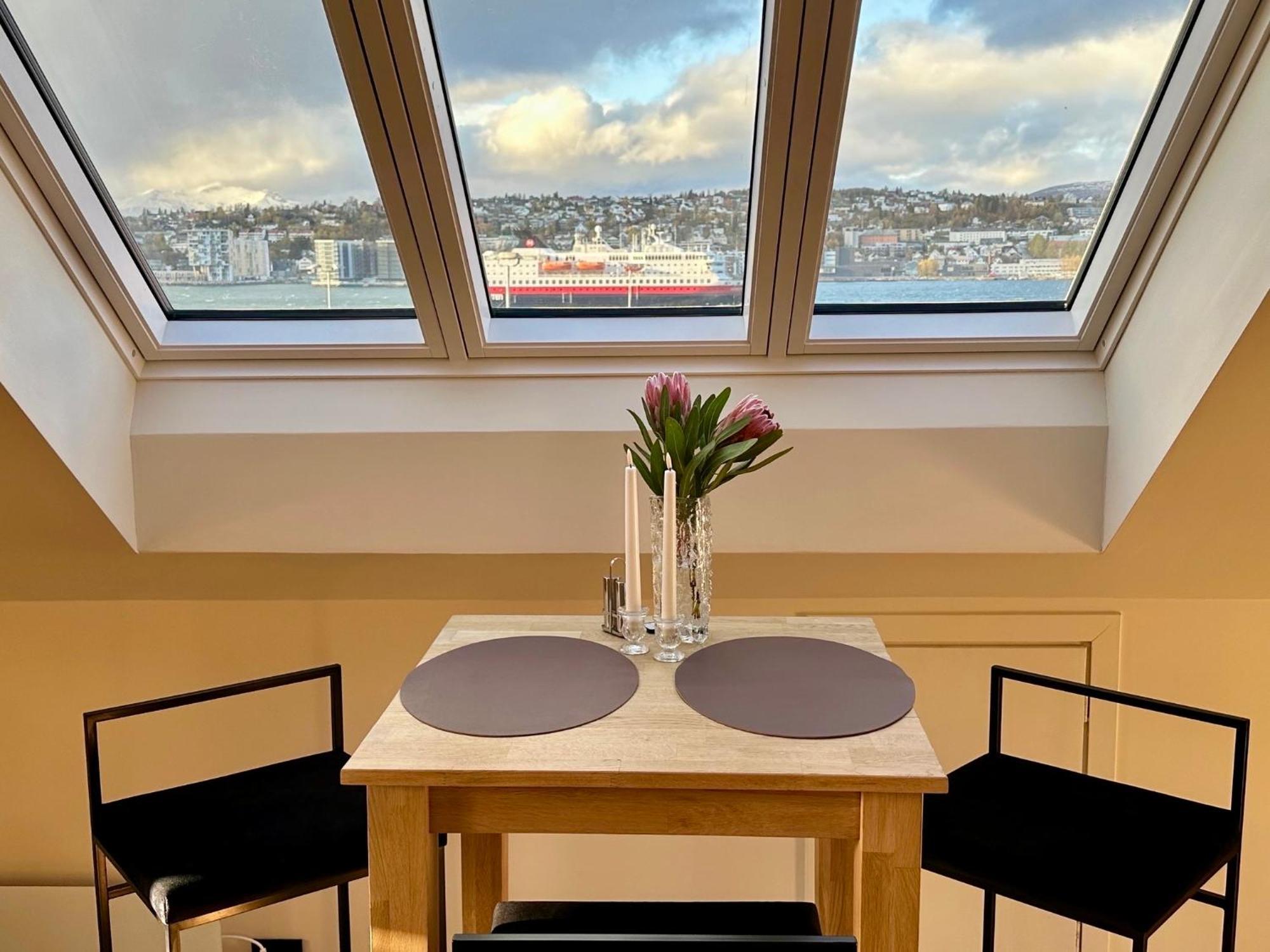 Appartement Urban Rooftop With Panoramic Sea View - Free Parking Tromsø