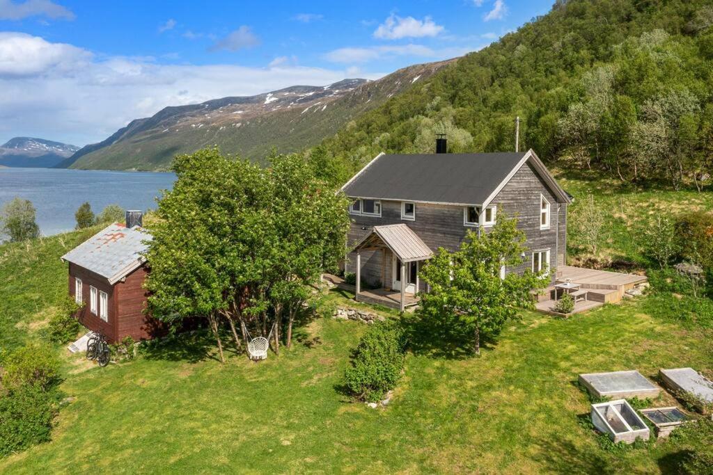 Peaceful House In Nature- No Road Tromso