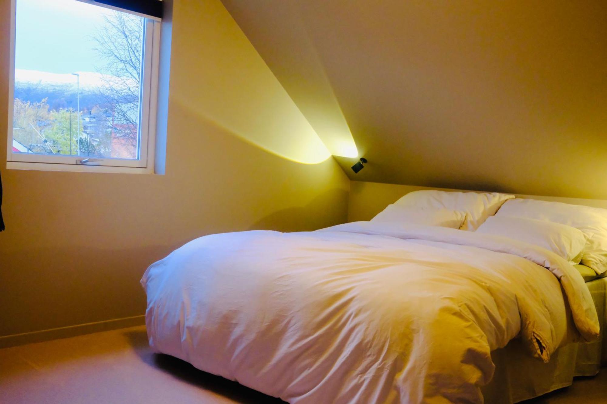 Urban Rooftop With Panoramic Sea View - Free Parking Appartement