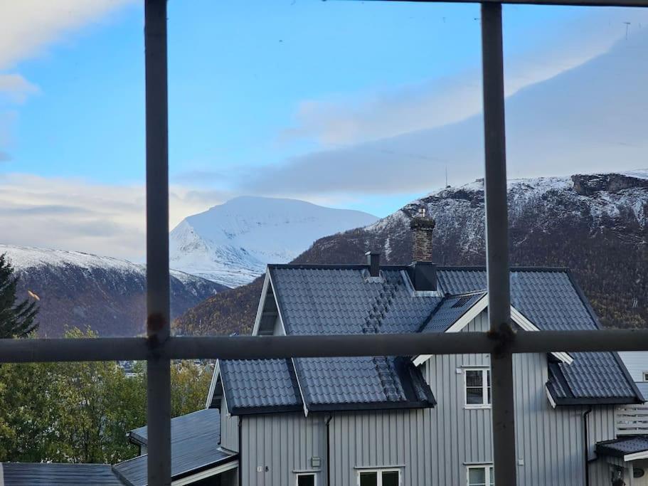 Apartment Stylish With Mountain View Tromso