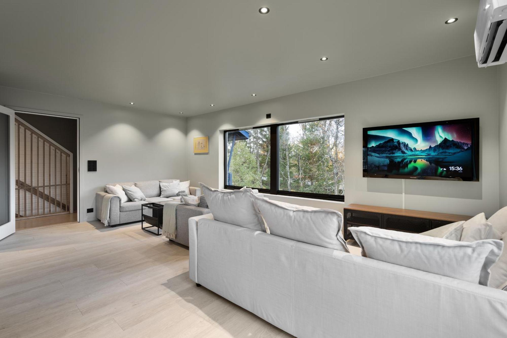 Spacious & Lovely Aurora I Free Parking Holiday home *