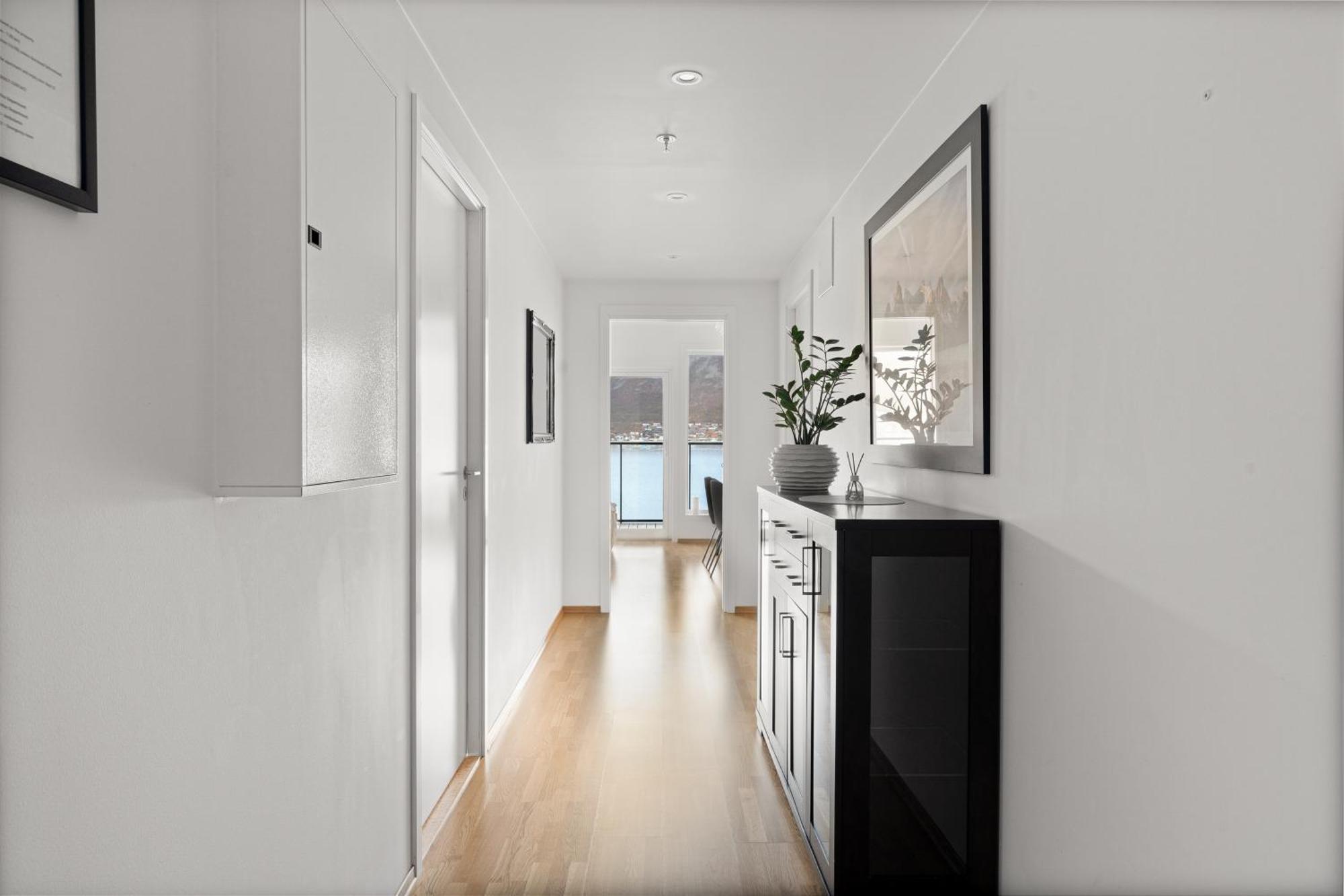 Beautiful With Seaview Apartment *