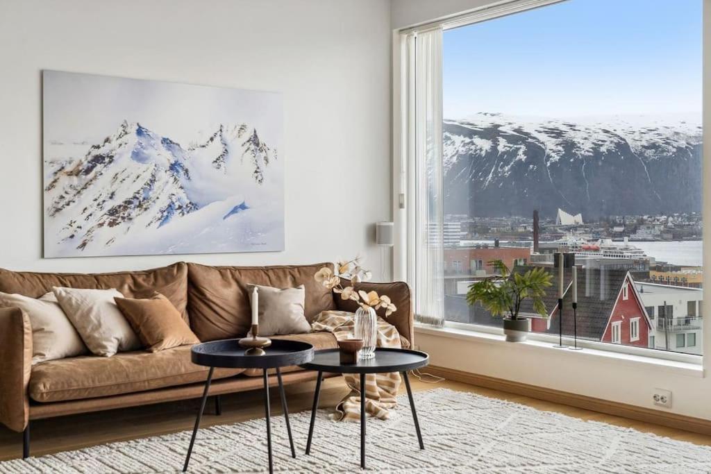 Exclusive View Apartment *