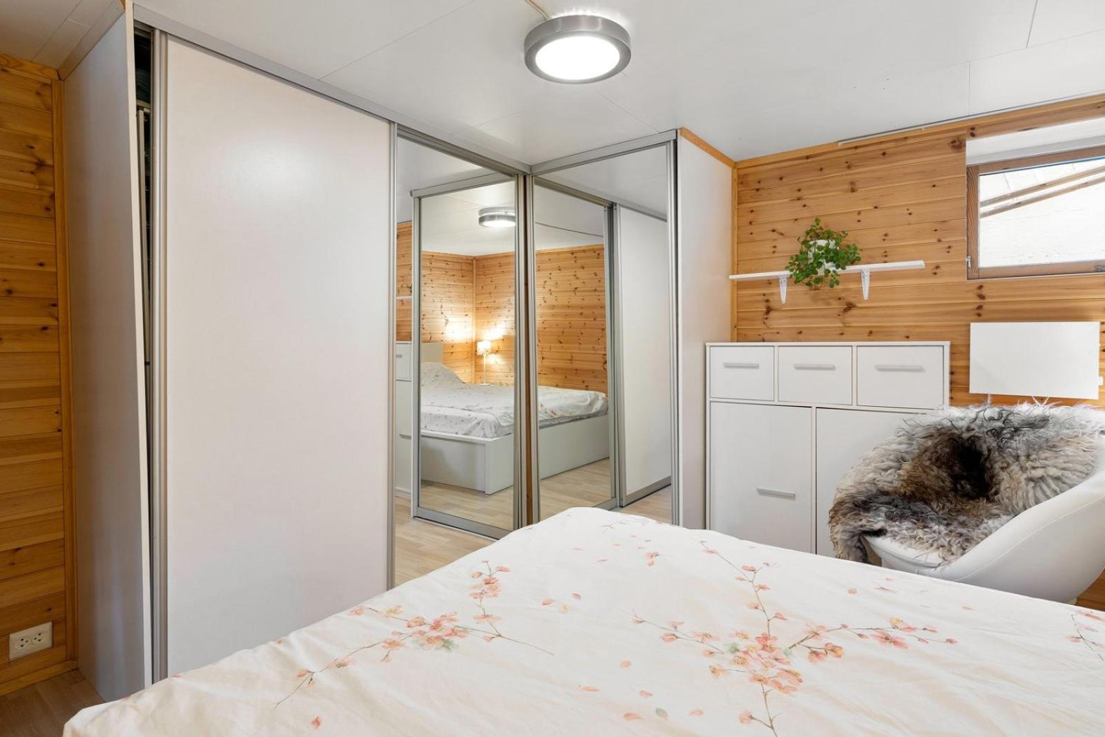Privatunterkunft In Cozy 7 Min Walk From The Center