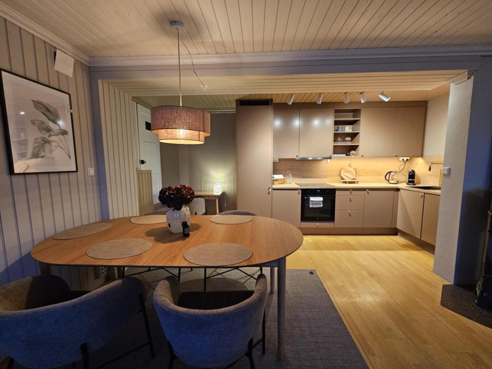 Stylish With Mountain View Apartment