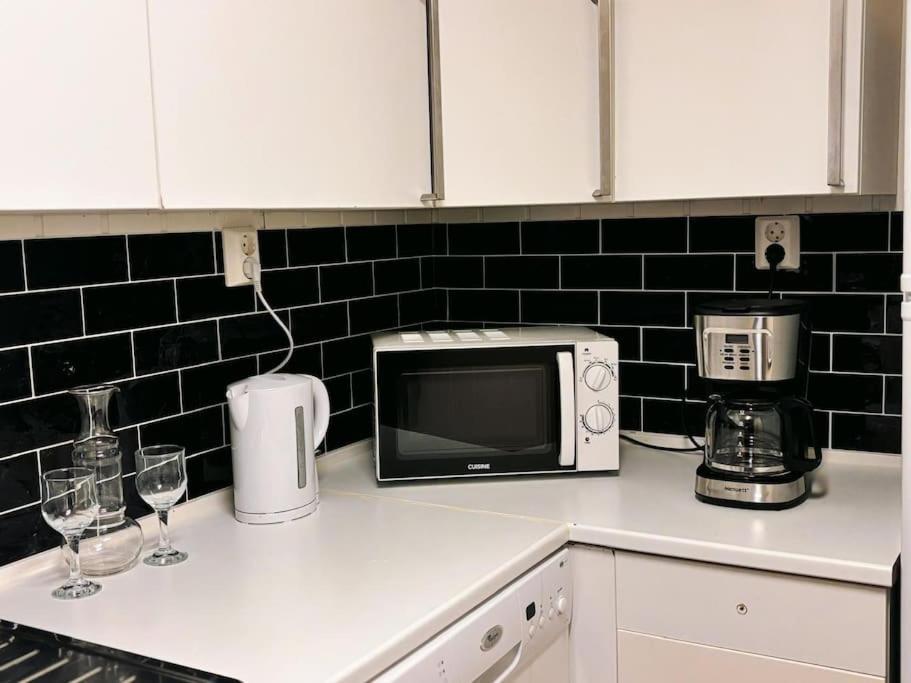 Apartment Koselig Og Sentralt Blant Lokalbefolkningen - Netflix - Parkering Tromso