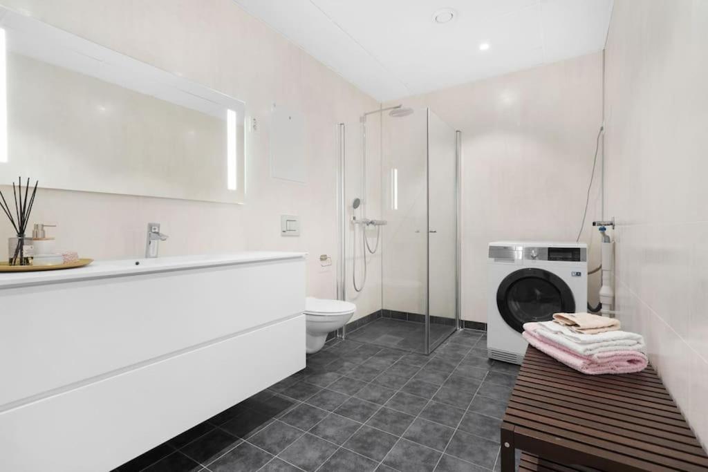 Bright And Charming In The Center Apartment *