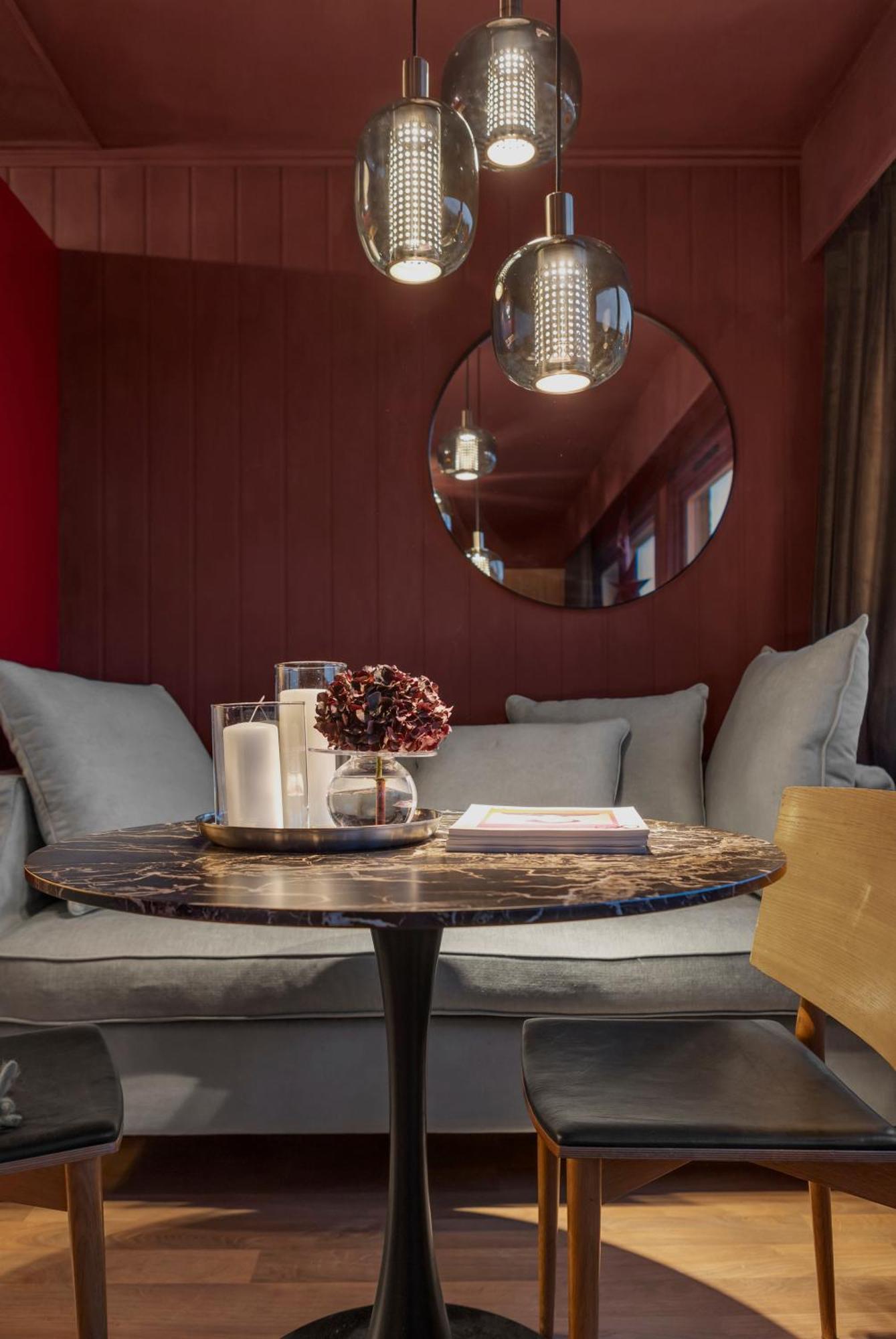 Apartment Chic - Heart Of The