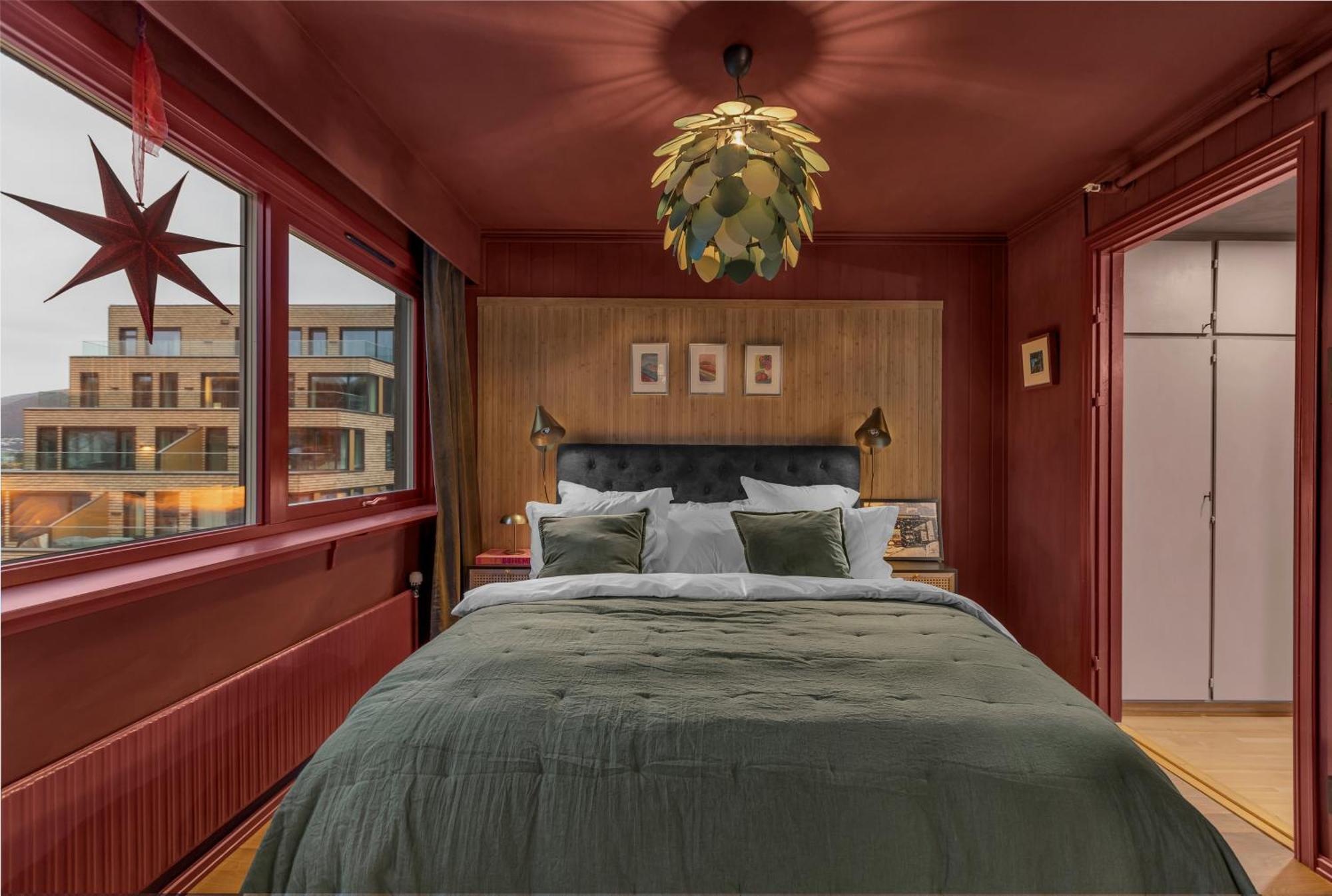 Apartment Chic - Heart Of The