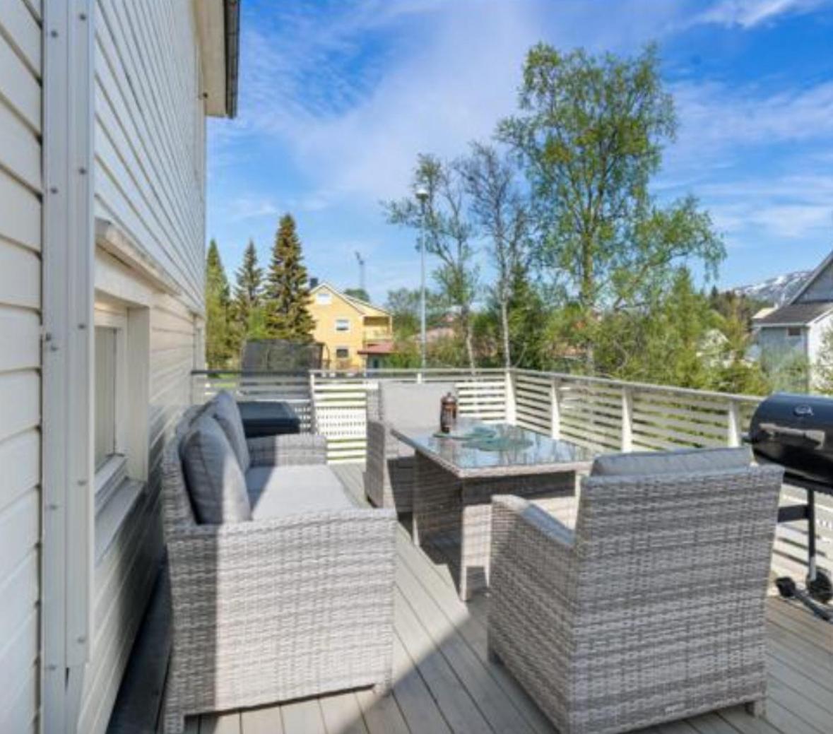 Apartment Koselig Leilighet, Naert Sentrum