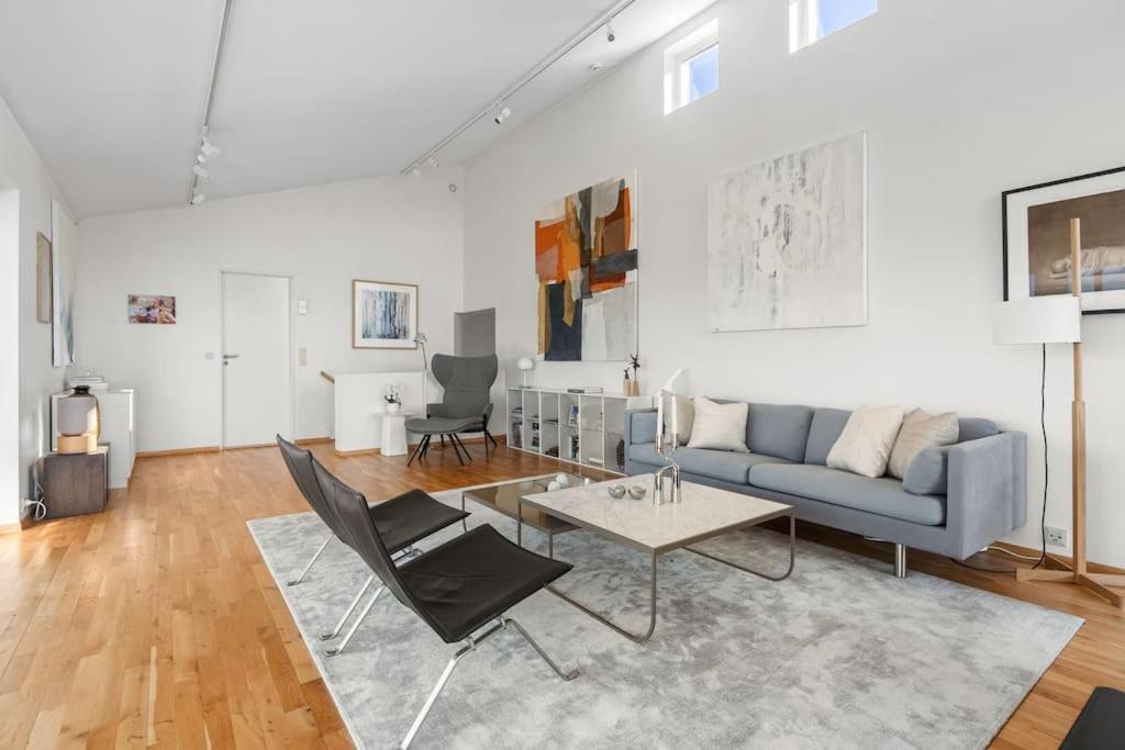 Elegant 4br With Great Views And Location * Tromso
