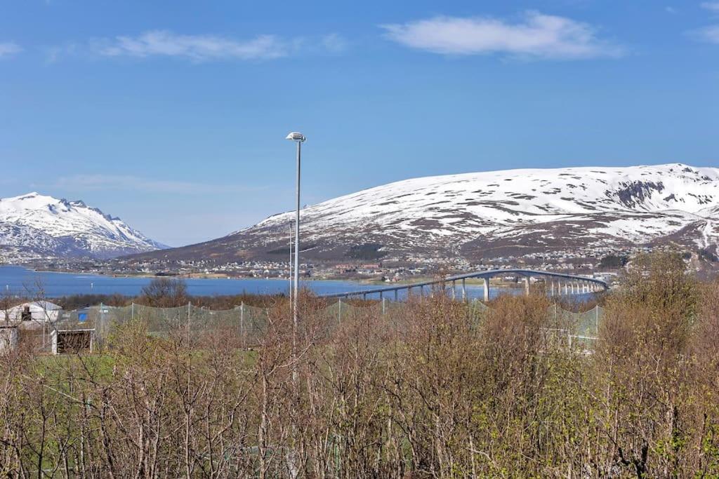 Elegant 4br With Great Views And Location Tromso