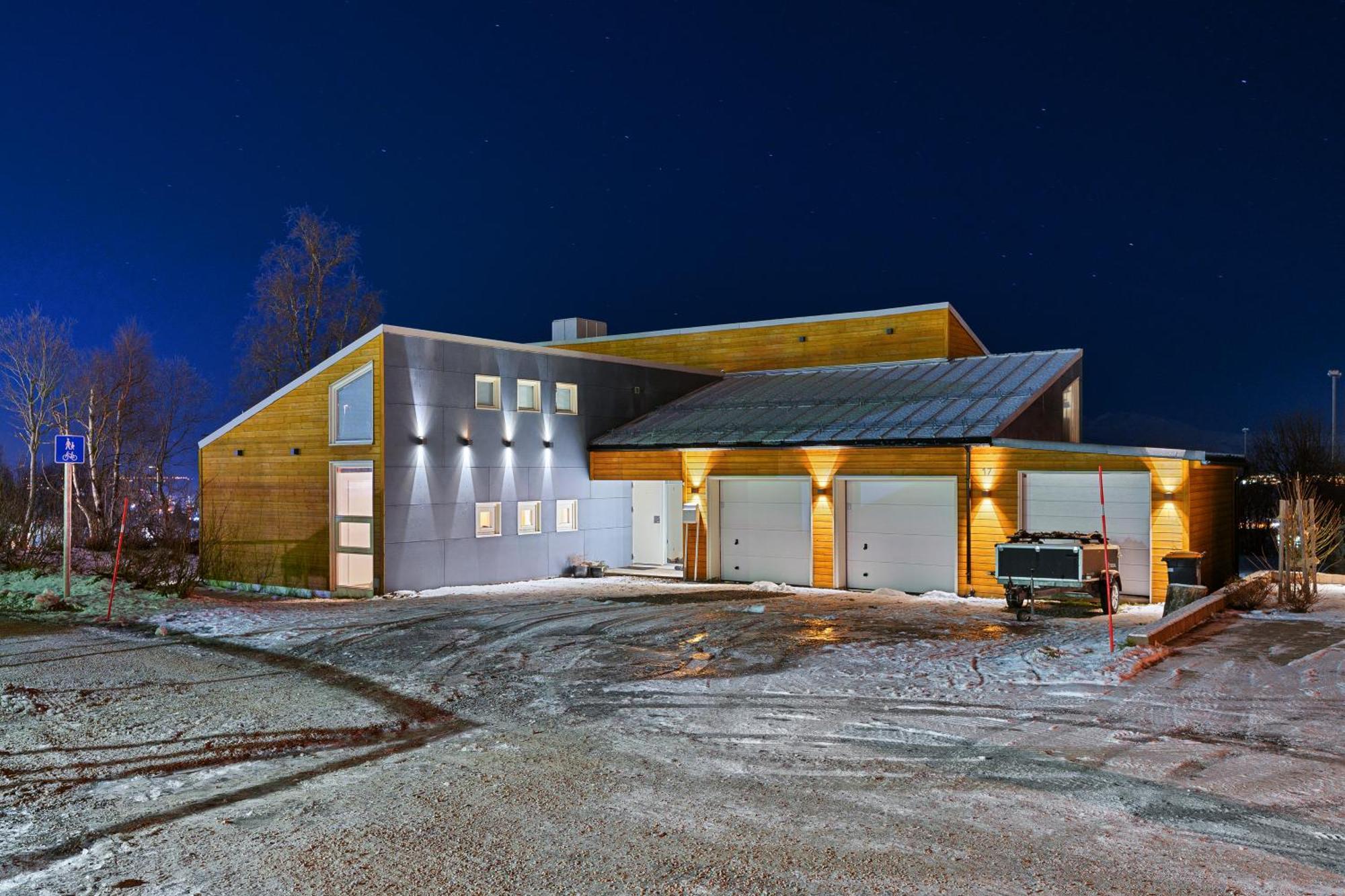 Elegant 4br With Great Views And Location * Tromso