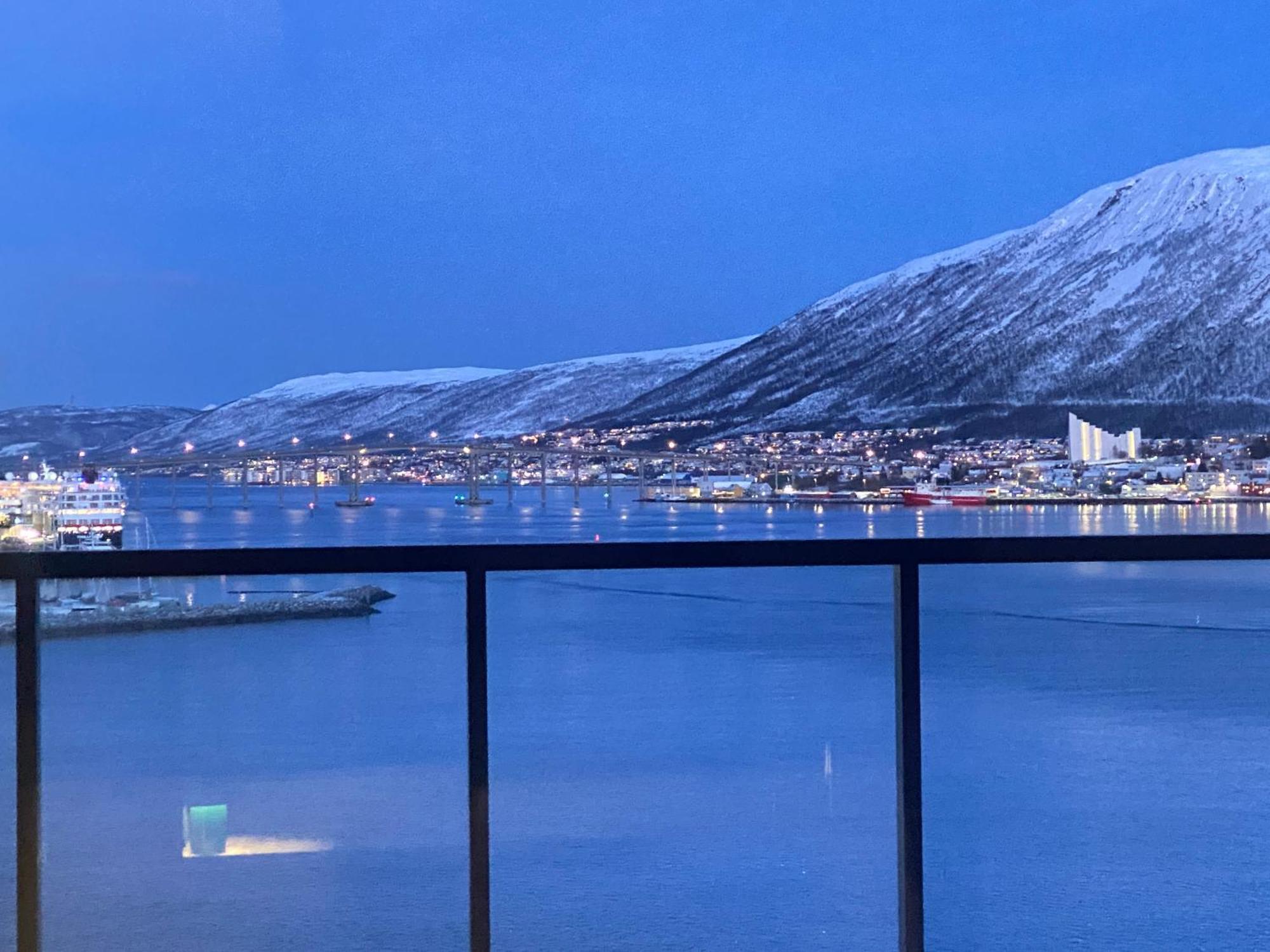 Apartment Sweet Little Penthouse, Amazing View