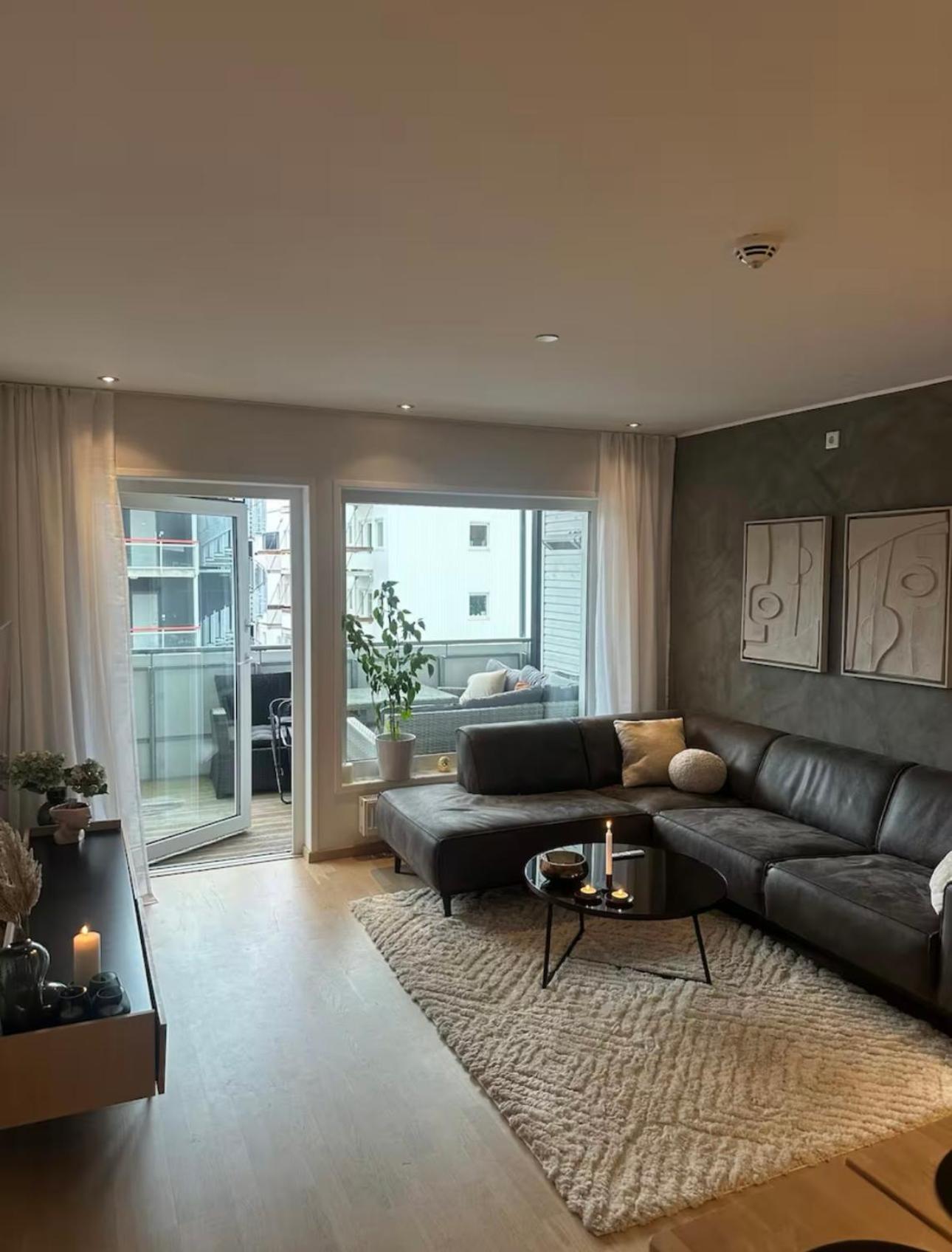 Two-bedroom Apartment, Free Parking, Perfect For Exploring *