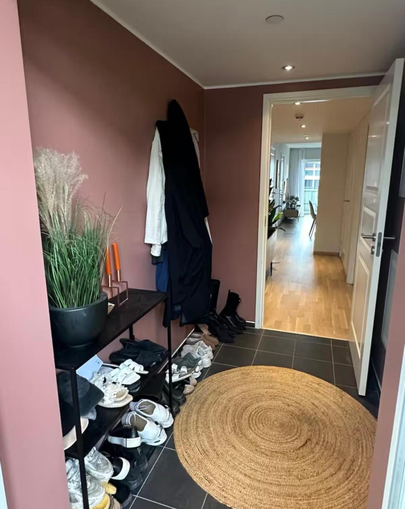 Two-bedroom Apartment, Free Parking, Perfect For Exploring Apartment *