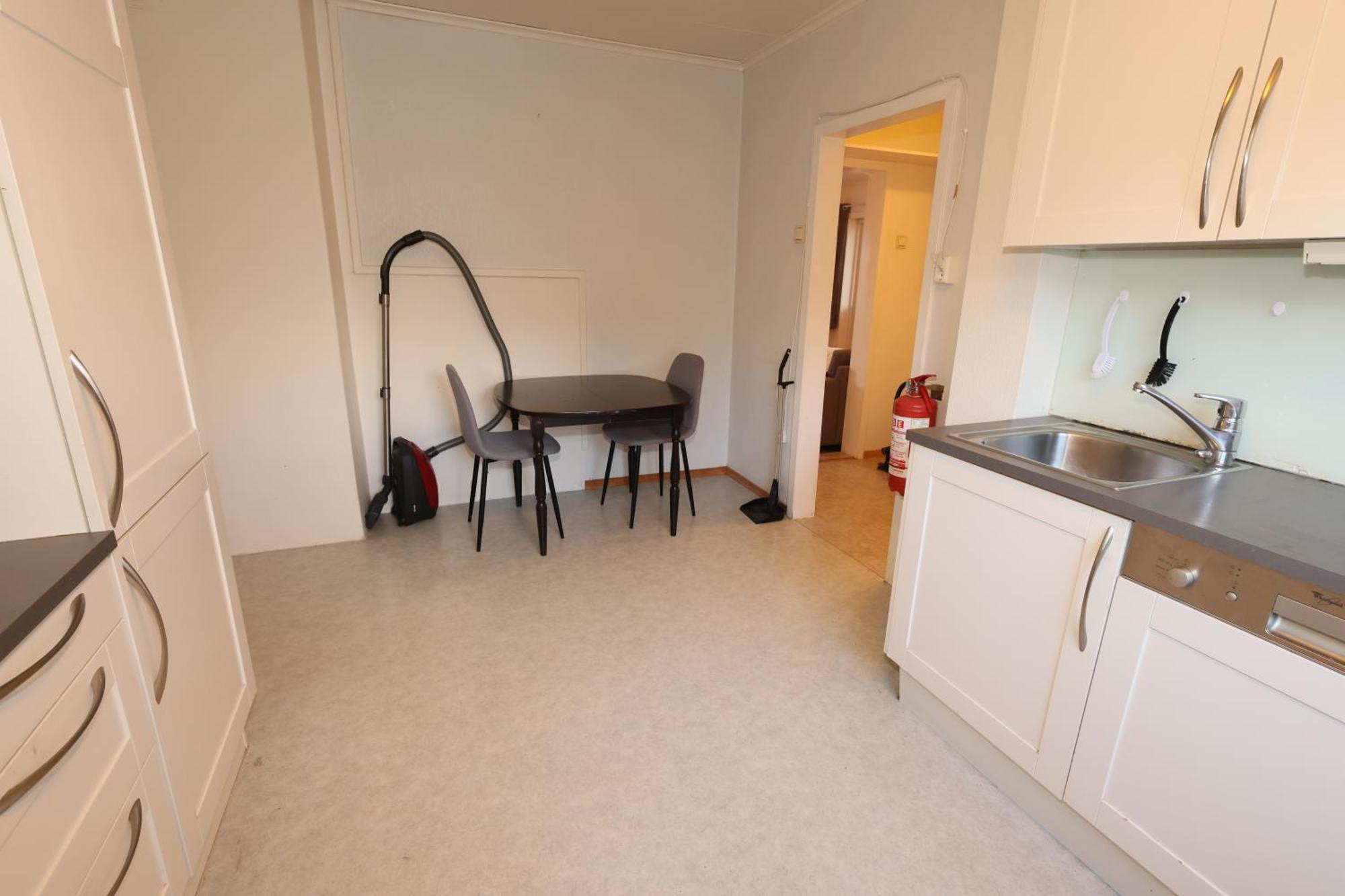 Close To Center, 900 M, 2 Bedrooms, 1st Floor * Tromso