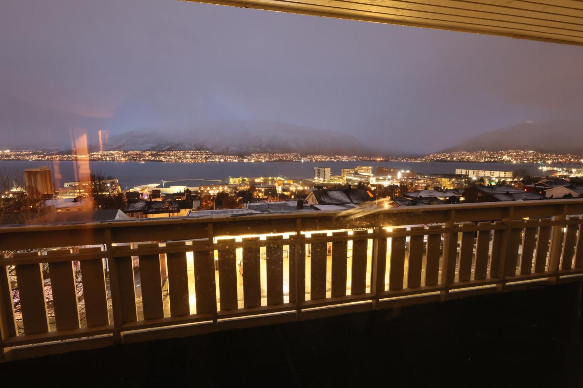 Great View From Living And Balcony Apartment