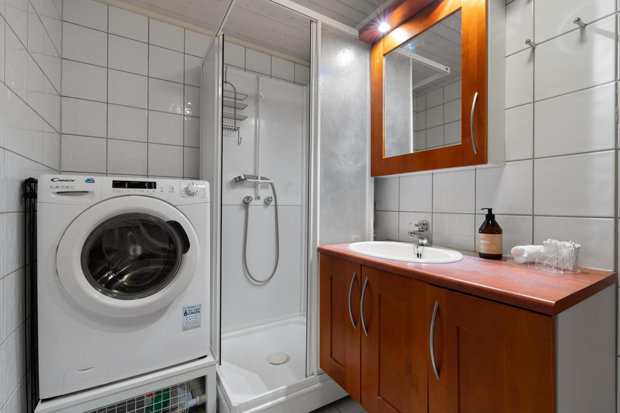 Apartment Arctic Homes - The Charm *