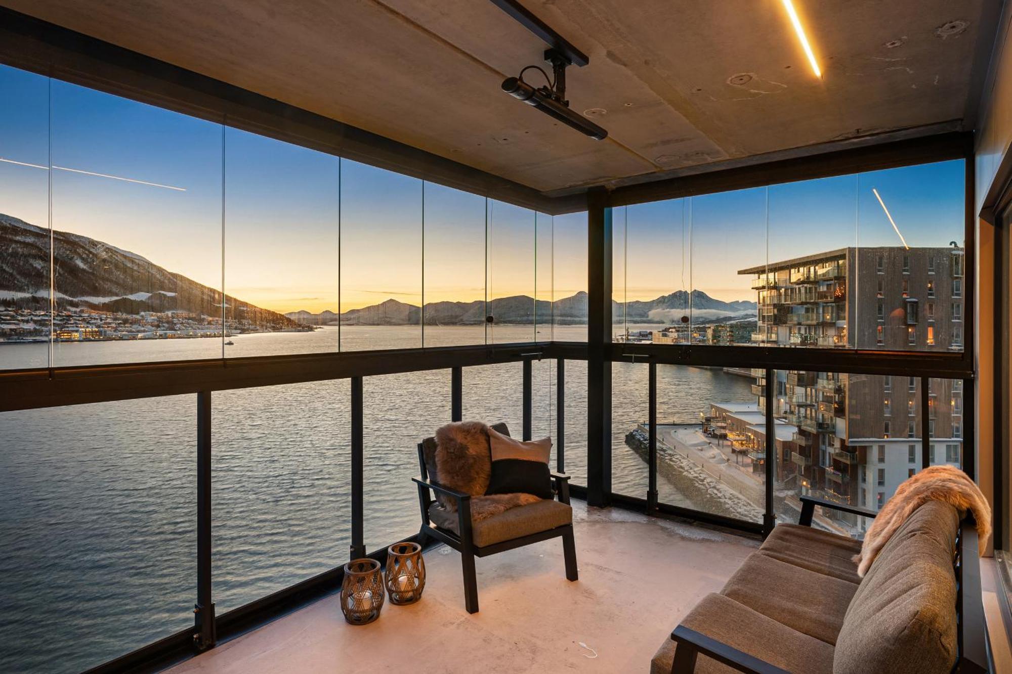 Premium Penthouse Sea & Mountain View
