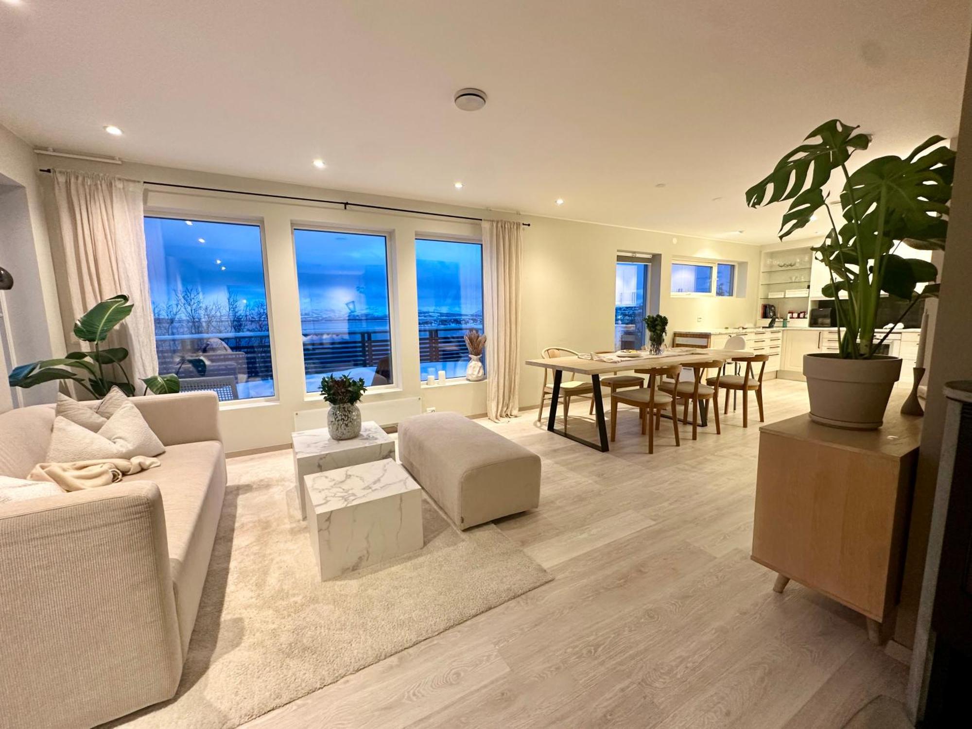 Holiday home Gorgeous 3 Bedrooms House In Tromsoe With Amazing View