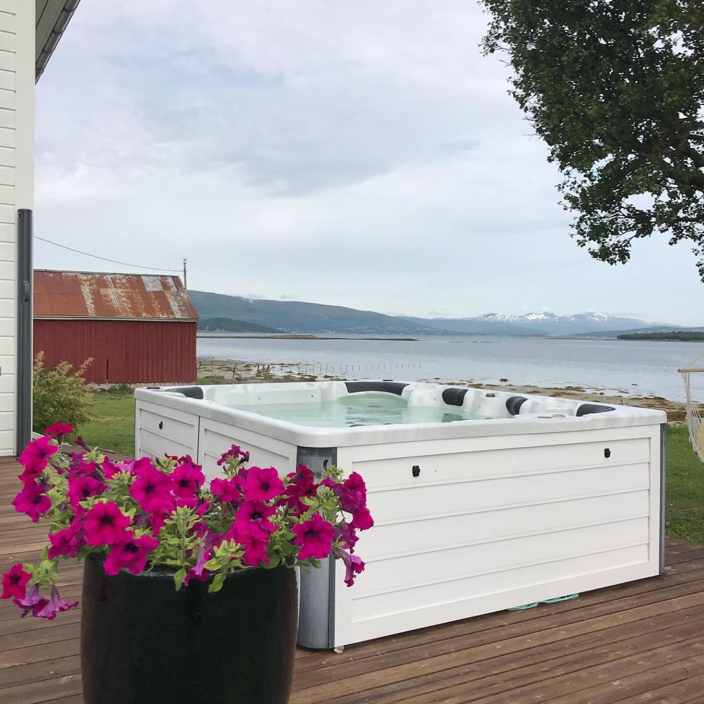 Marisletta Farm - House By The Sea * Tromso